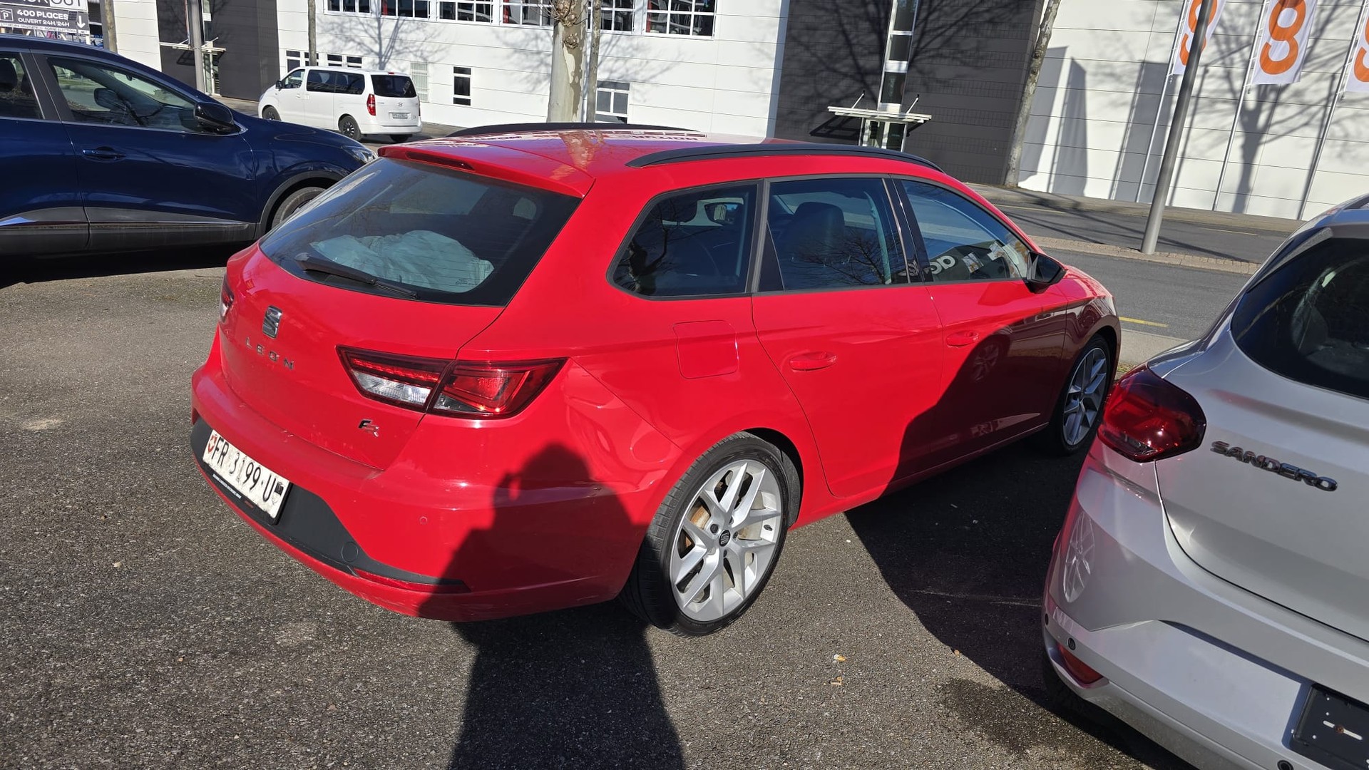 SEAT Leon ST 1.8 TSI FR Line alcantara navi 8 alu DSG automat (MFK, exp. 2.2026)-image-3