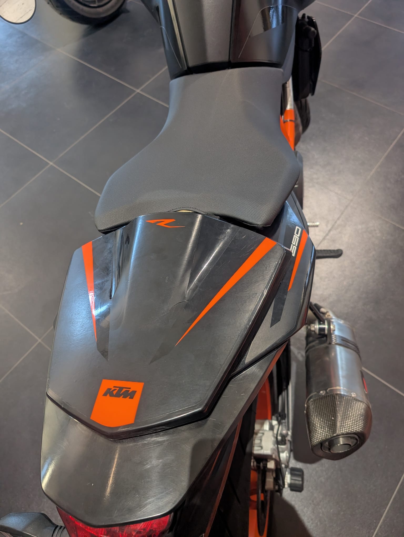 KTM 690 Duke R ABS-image-11