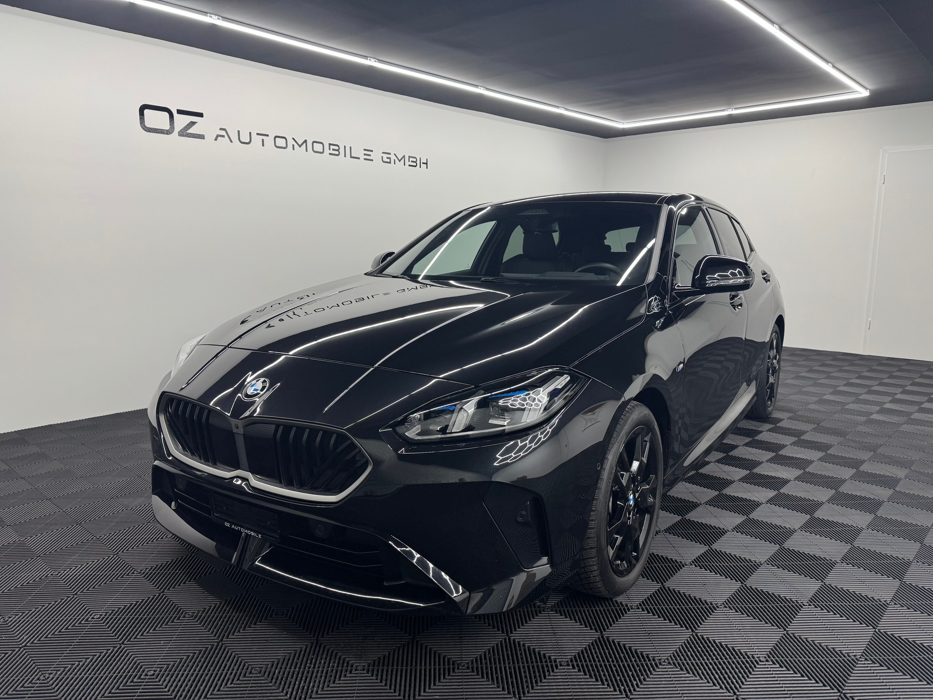 BMW 120d M Sport Steptronic *Neues Modell*-image-0