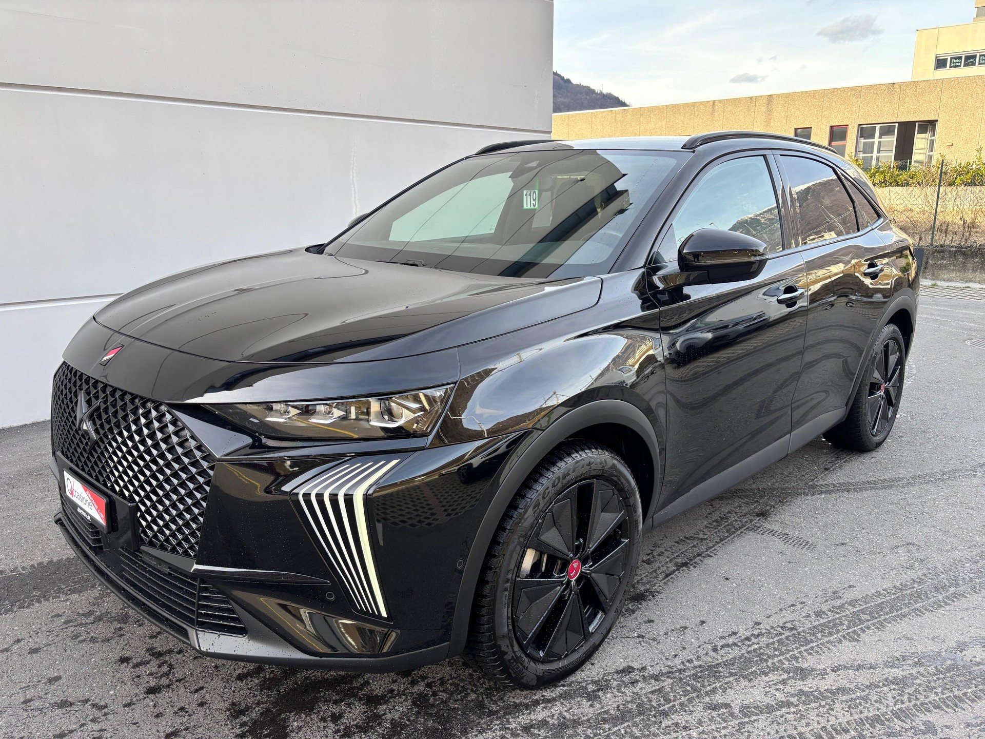 DS AUTOMOBILES 7 1.6 E-Tense Performance Line+ 4x4-image-2