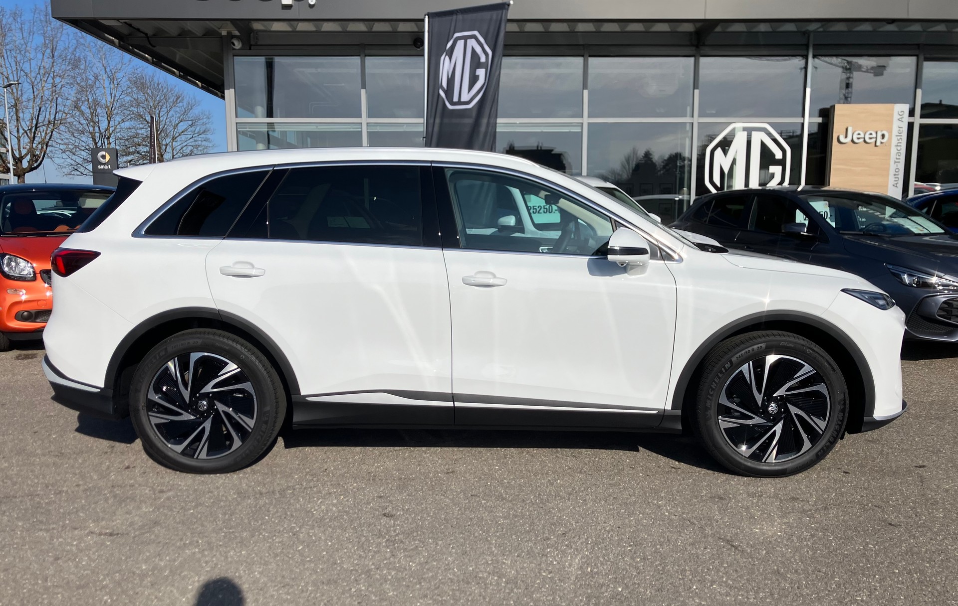 MG S6 EV 77kWh Luxury AWD-image-0