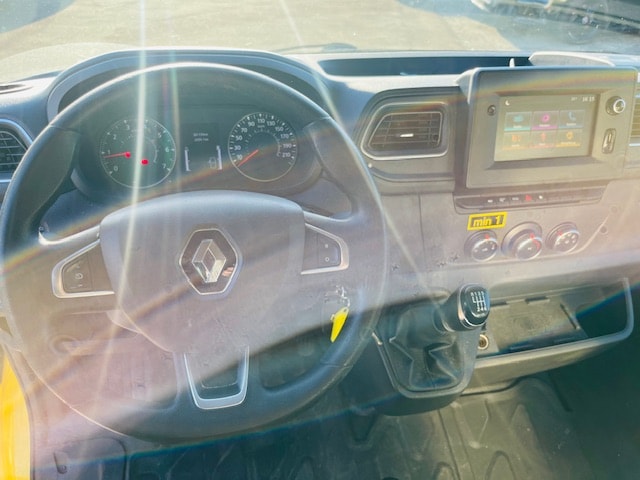 RENAULT Master T35 dCi165 L2 / KHÜLWAGEN-image-9