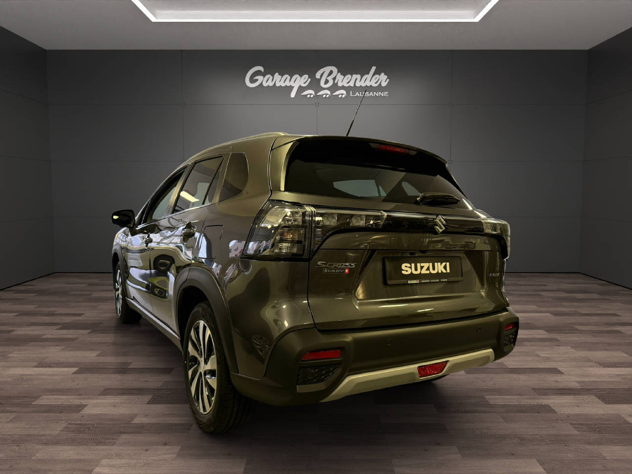 SUZUKI S-Cross 1.4 T Sakura Top Hybrid 4x4-image-1