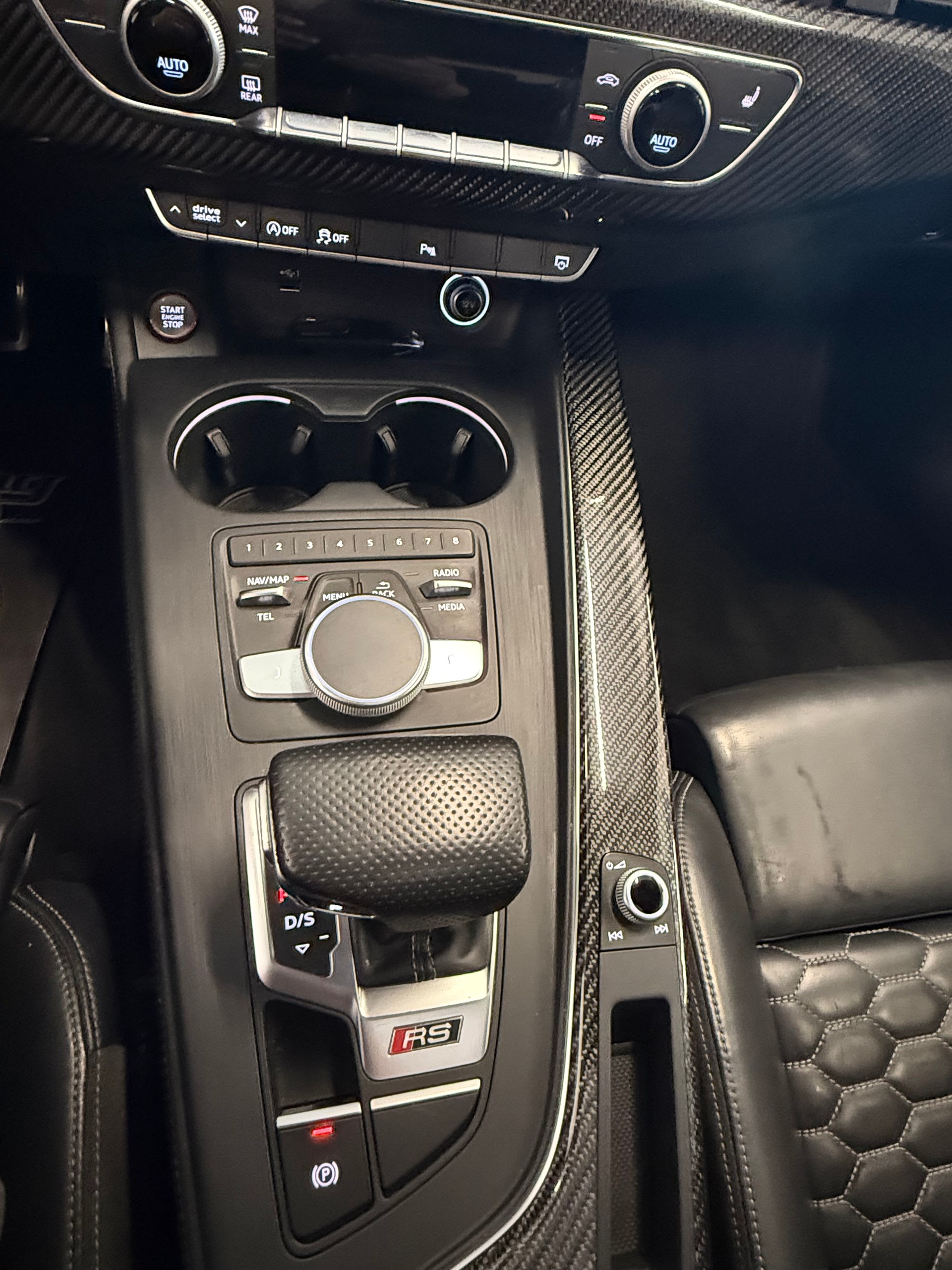 AUDI RS4 Avant 2.9 TFSI ABT quattro tiptronic-image-17