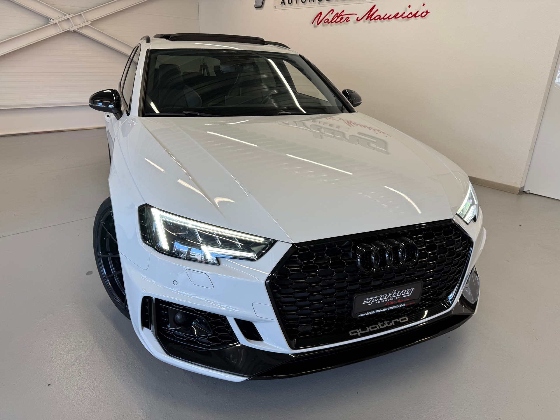 AUDI RS4 Avant 2.9 TFSI ABT quattro tiptronic-showroom-element-2