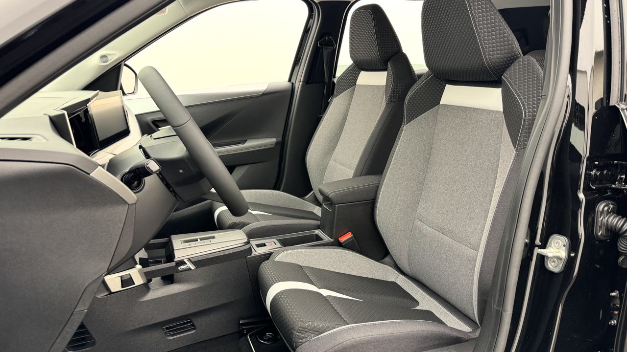 OPEL Frontera-e 44 kWh GS-image-4