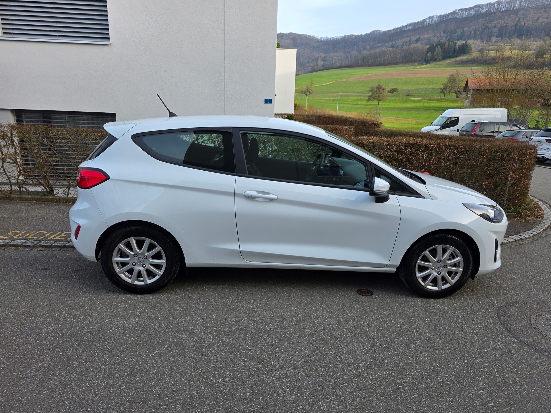 FORD Fiesta 1.0 SCTi Cool & Connect-image-3