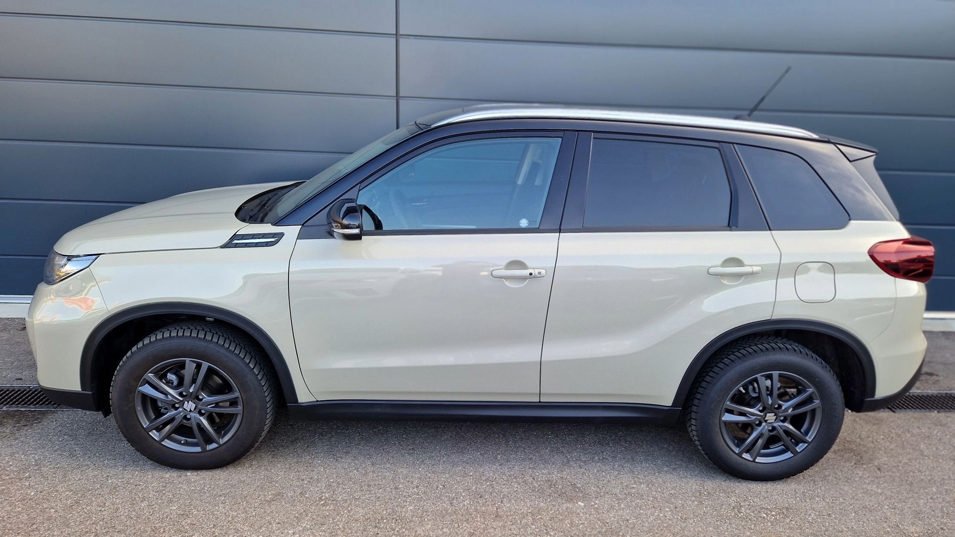 SUZUKI Vitara 1.4 T Compact Top Hybrid 4x4-image-1