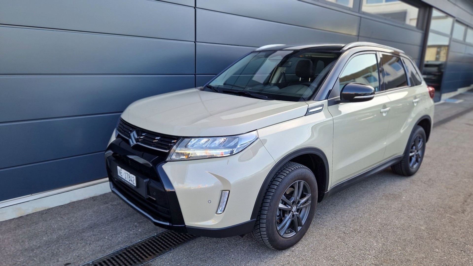 SUZUKI Vitara 1.4 T Compact Top Hybrid 4x4-image-0