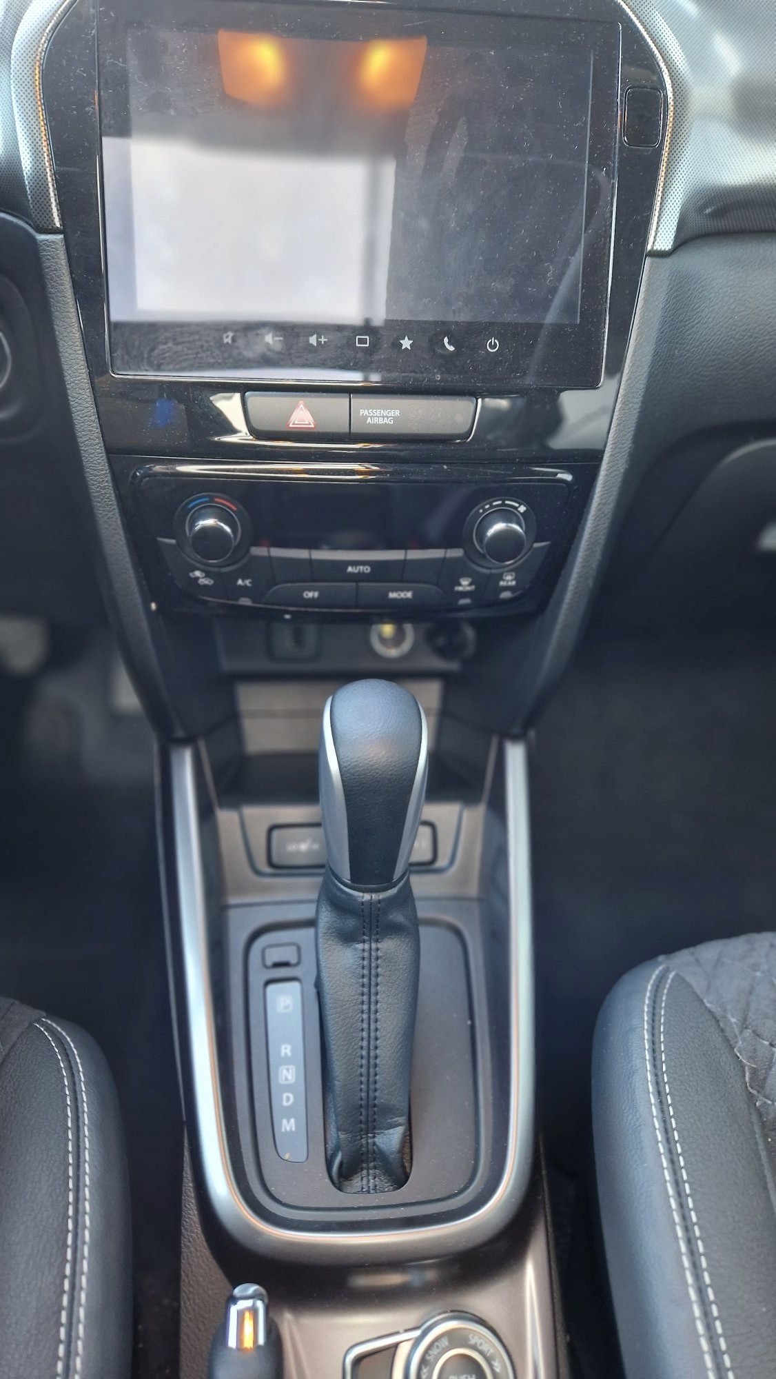 SUZUKI Vitara 1.4 T Compact Top Hybrid 4x4-image-10
