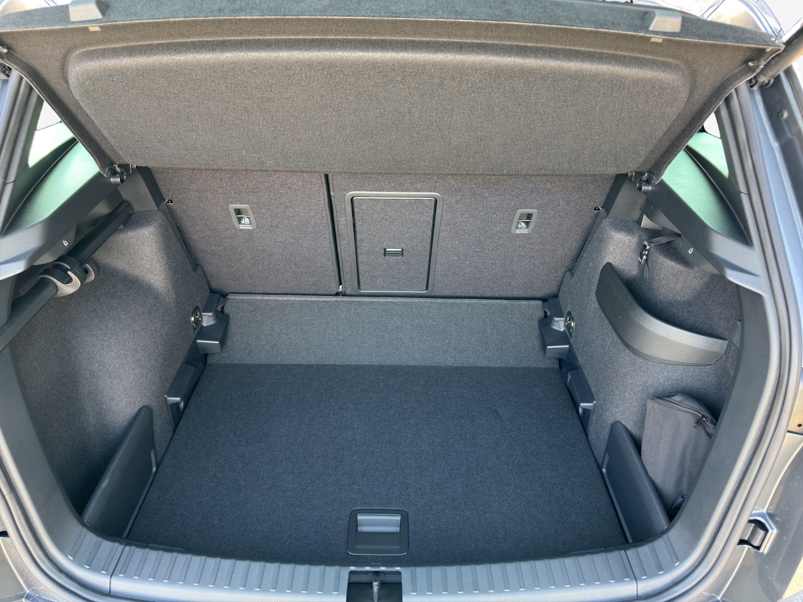 SKODA Karoq 2.0 TSI SportLine 4x4 DSG-image-12