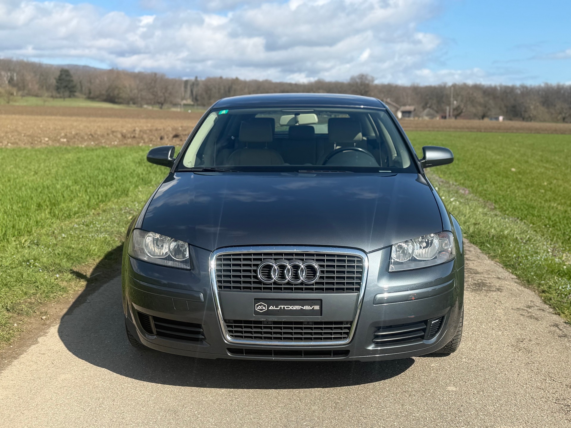 AUDI A3 Sportback 1.6 Ambition-image-1