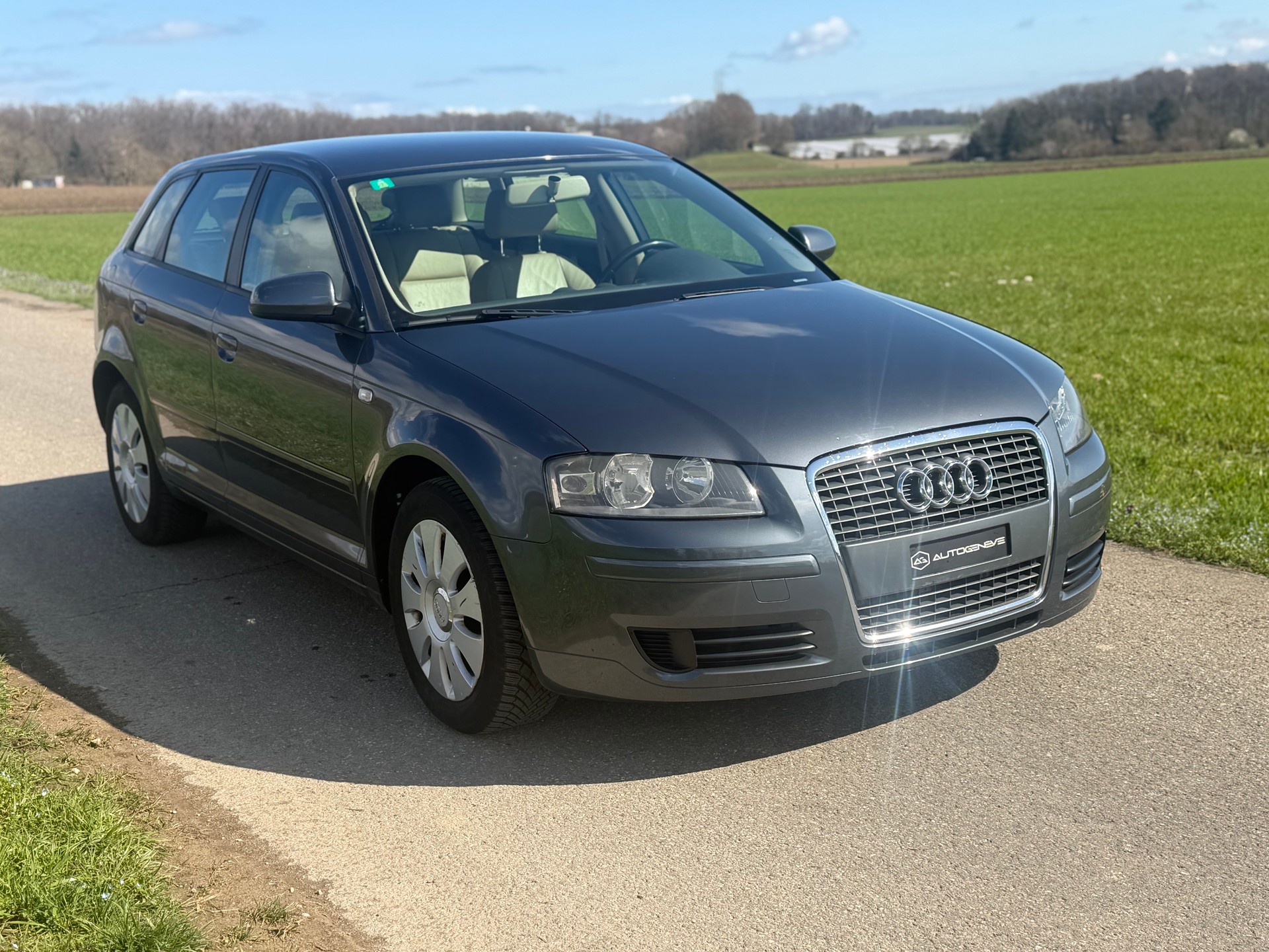 AUDI A3 Sportback 1.6 Ambition-image-6