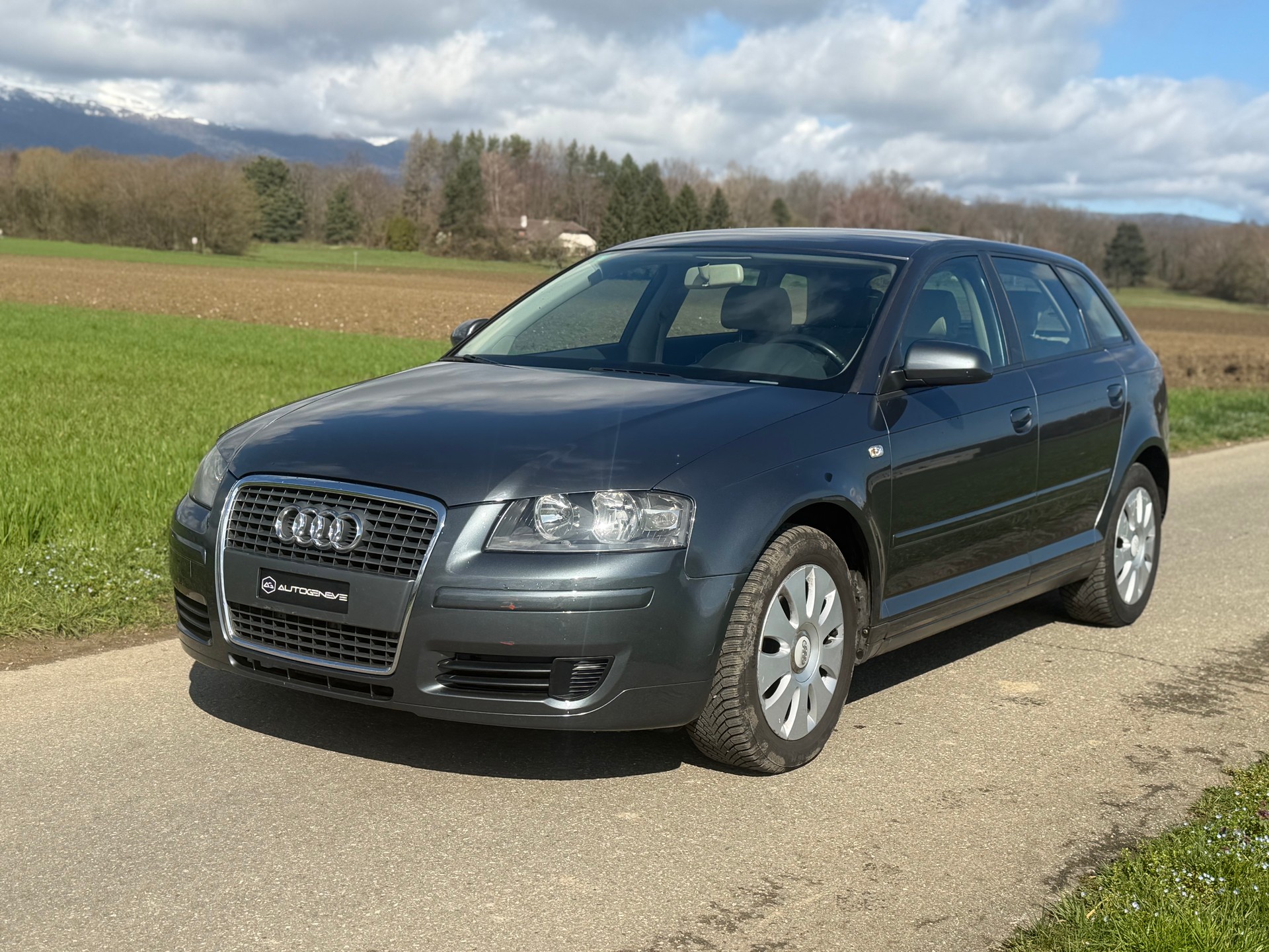 AUDI A3 Sportback 1.6 Ambition-image-4