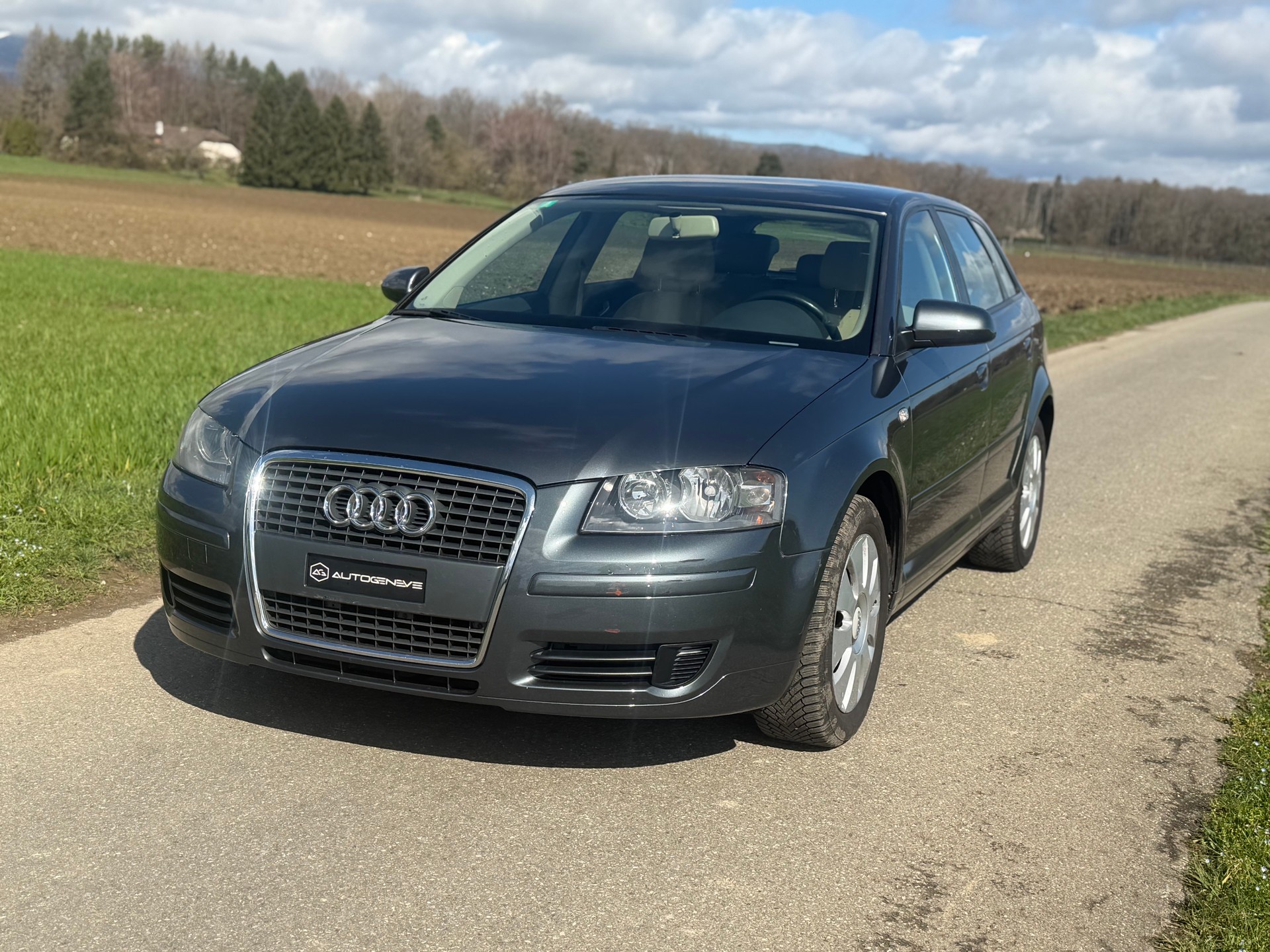 AUDI A3 Sportback 1.6 Ambition-image-3