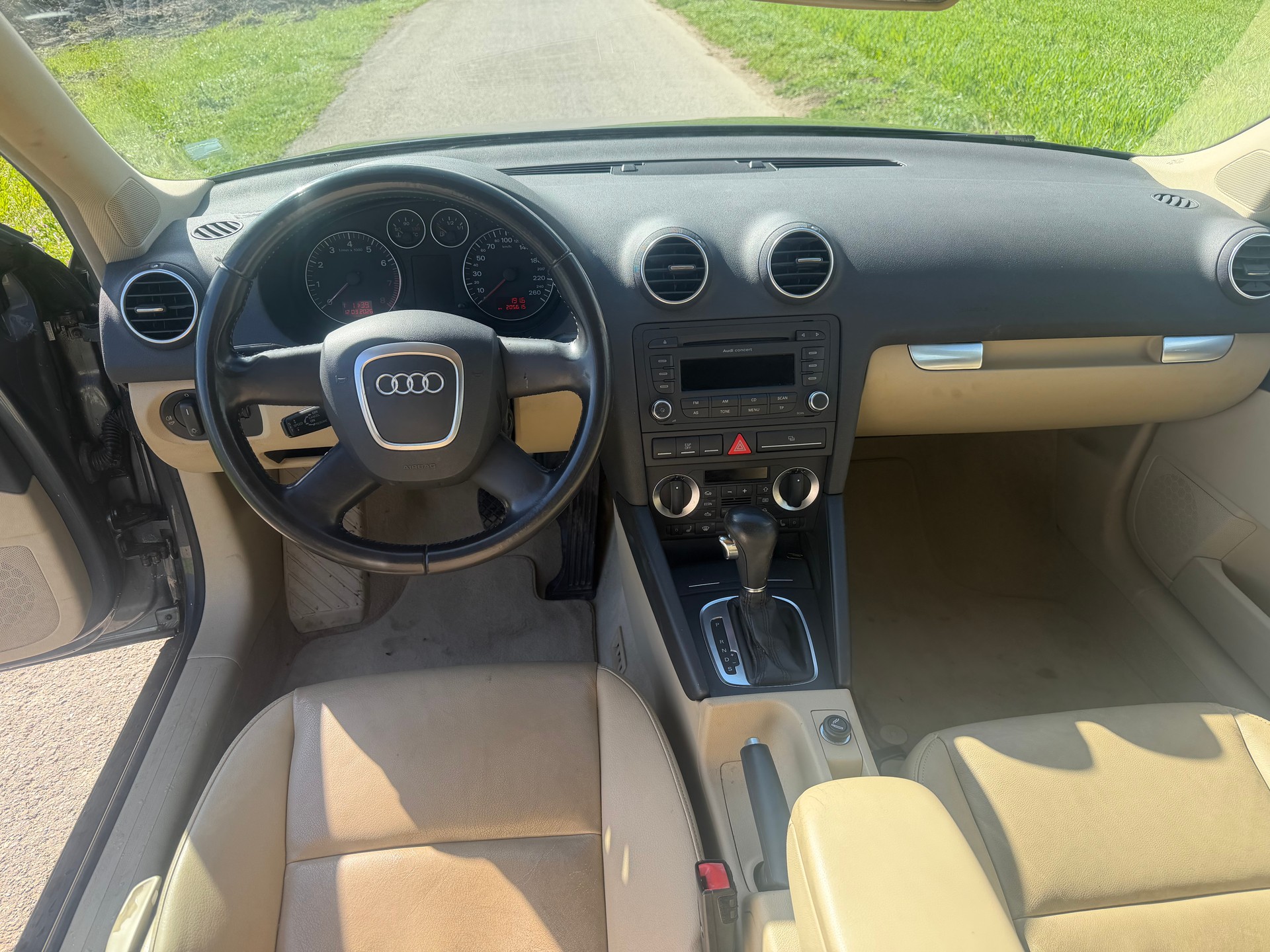 AUDI A3 Sportback 1.6 Ambition-image-14