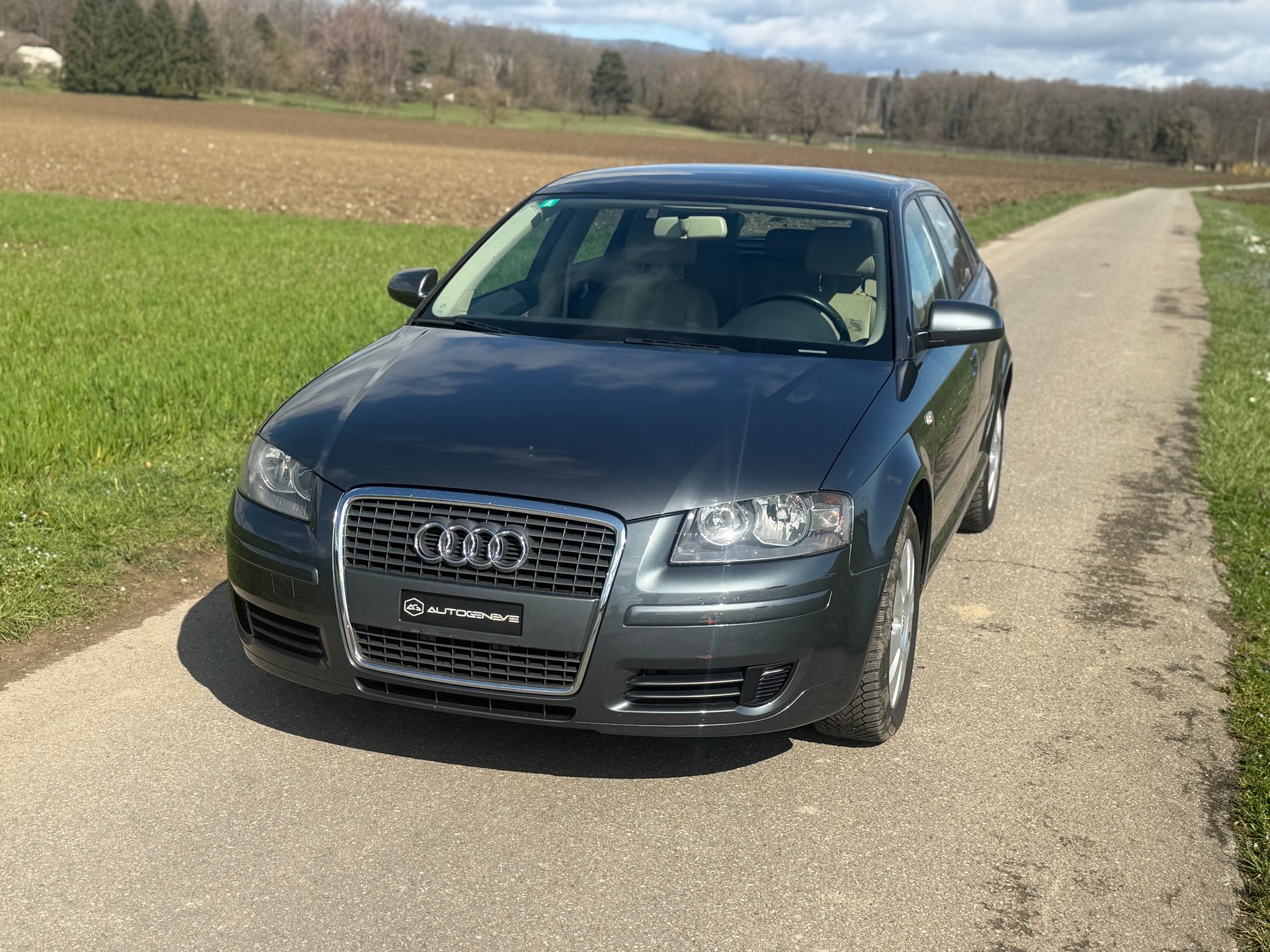 AUDI A3 Sportback 1.6 Ambition-image-2