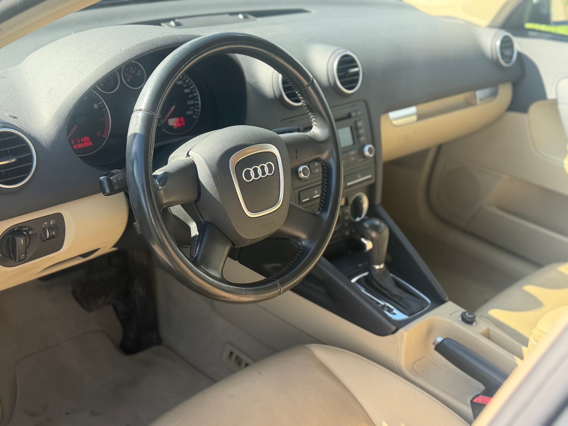 AUDI A3 Sportback 1.6 Ambition-image-12