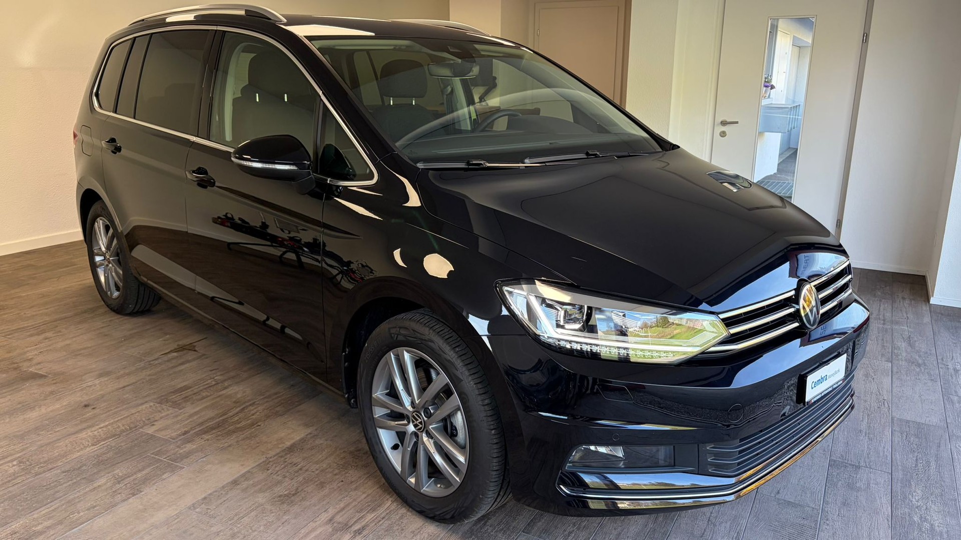 VW Touran 1.5 TSI Highline DSG-image-2