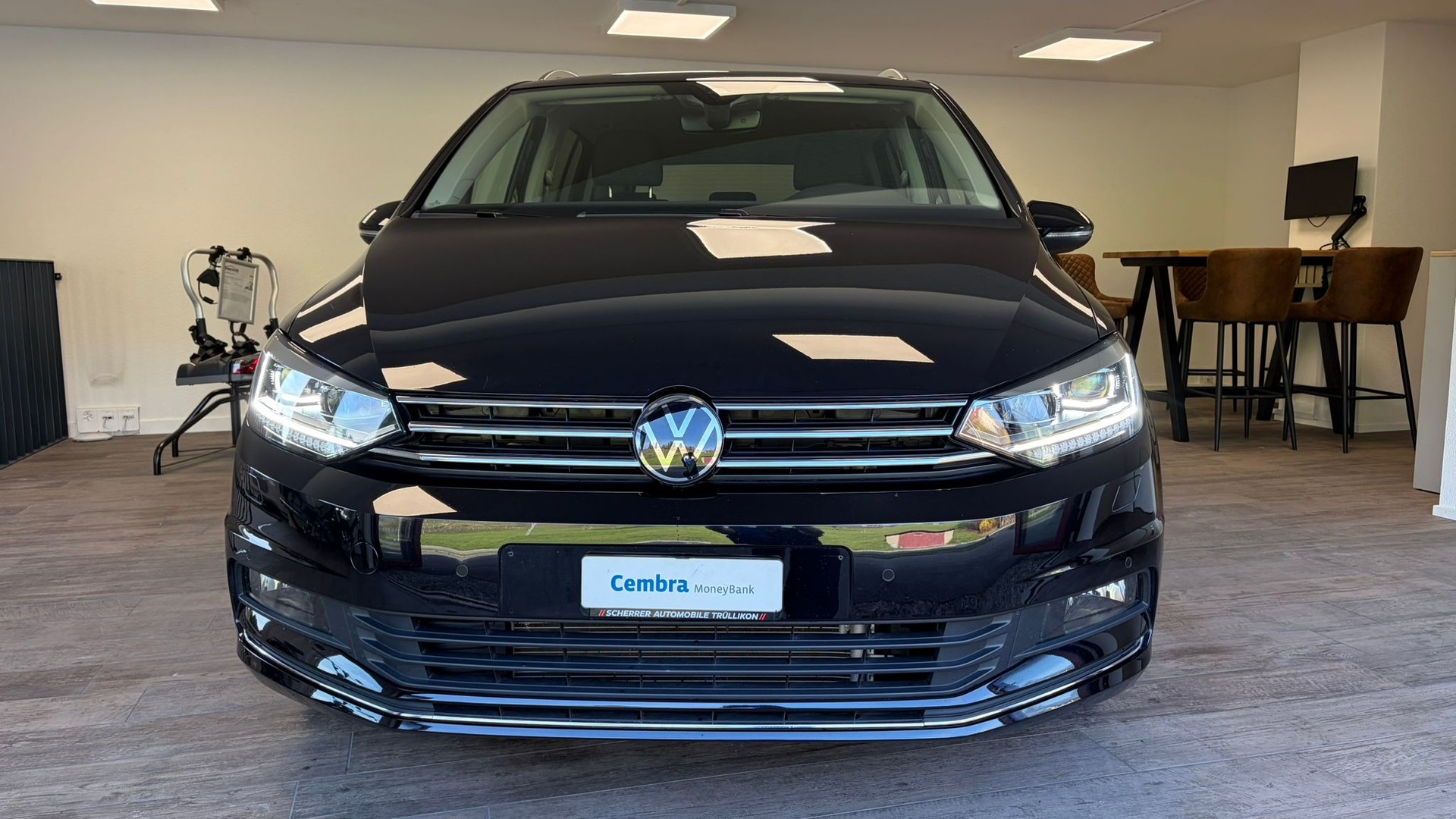 VW Touran 1.5 TSI Highline DSG-image-1
