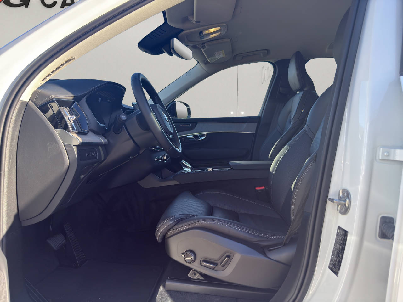 VOLVO XC90 2.0 T8 TE Plus Dark eAWD .-image-7