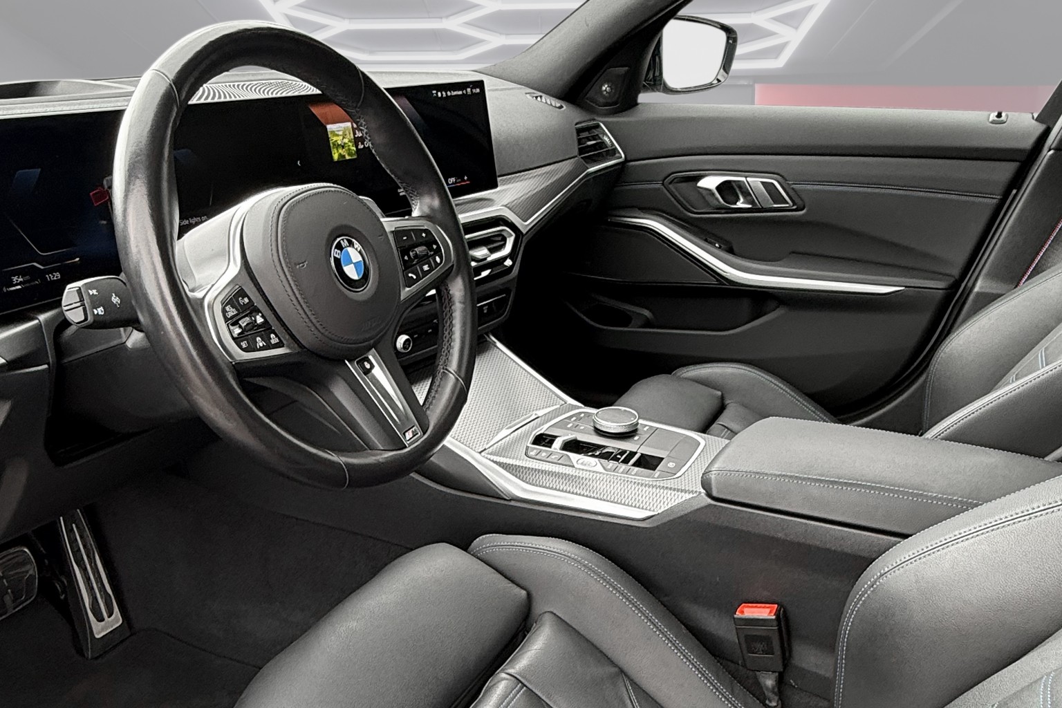 BMW M340d xDrive 48V Touring Steptronic M Sport Pro-image-9