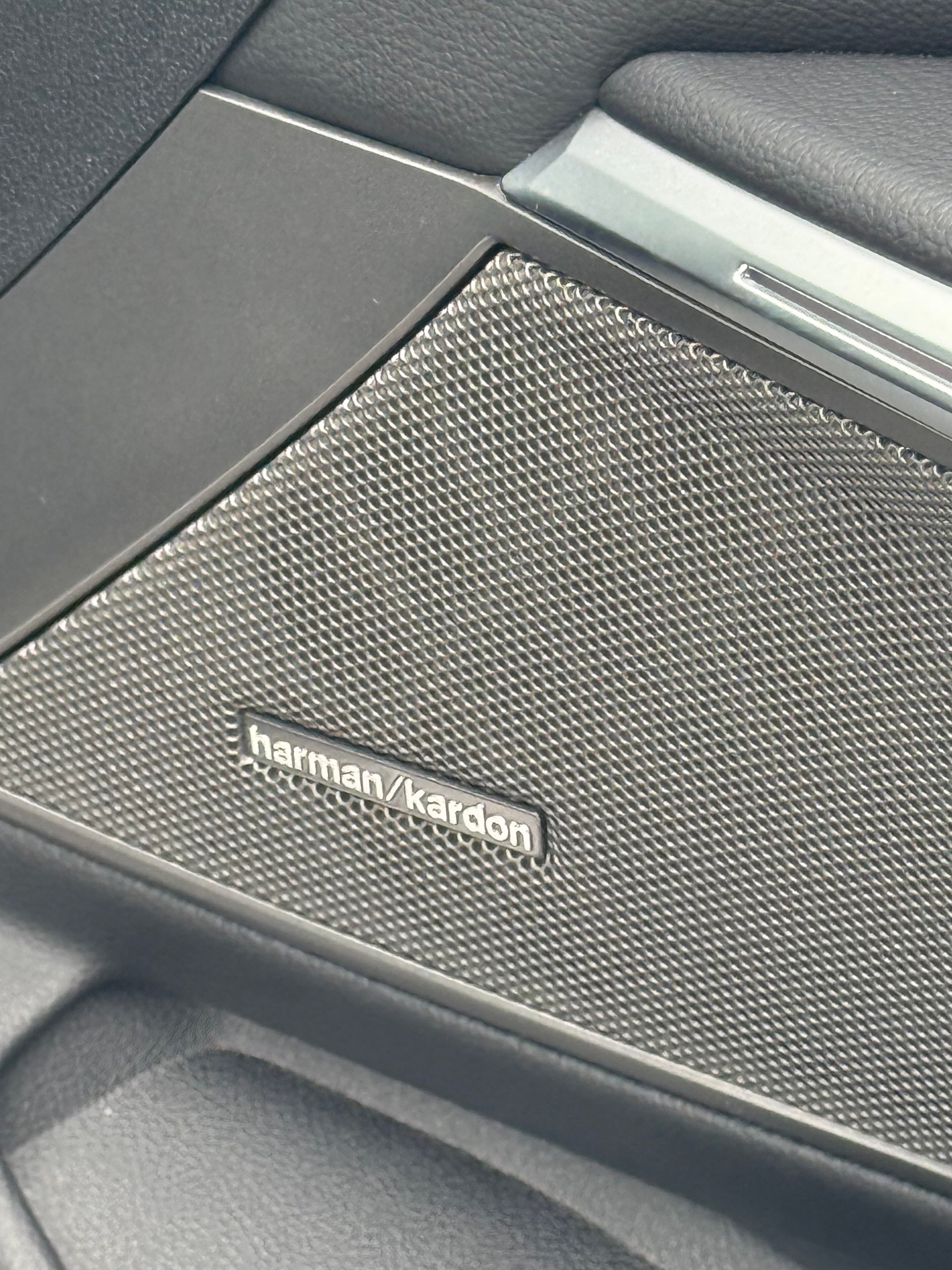 BMW M340d xDrive 48V Touring Steptronic M Sport Pro-image-14