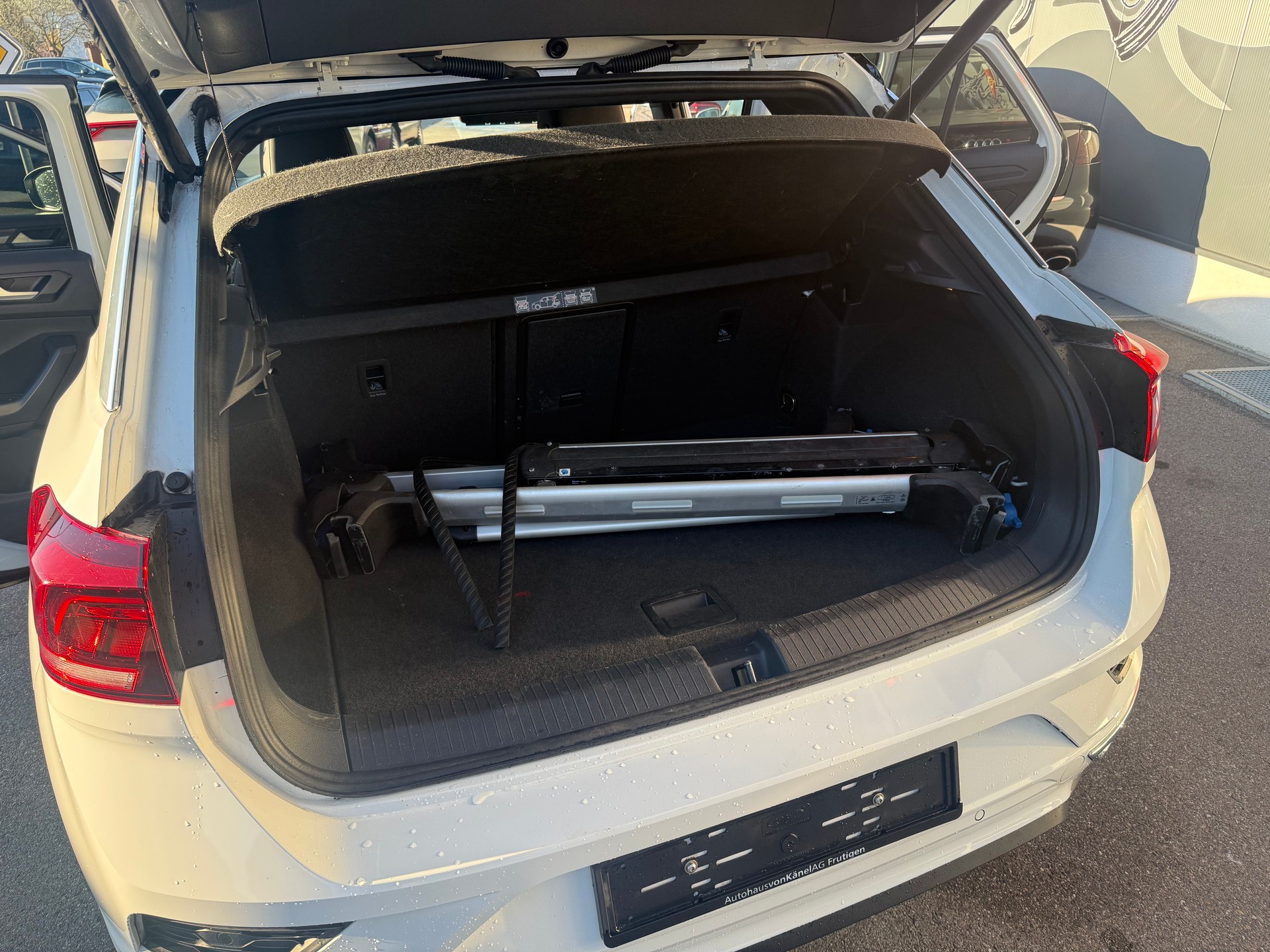 VW T-Roc 2.0 TSI United 4M DSG 4Motion-image-9