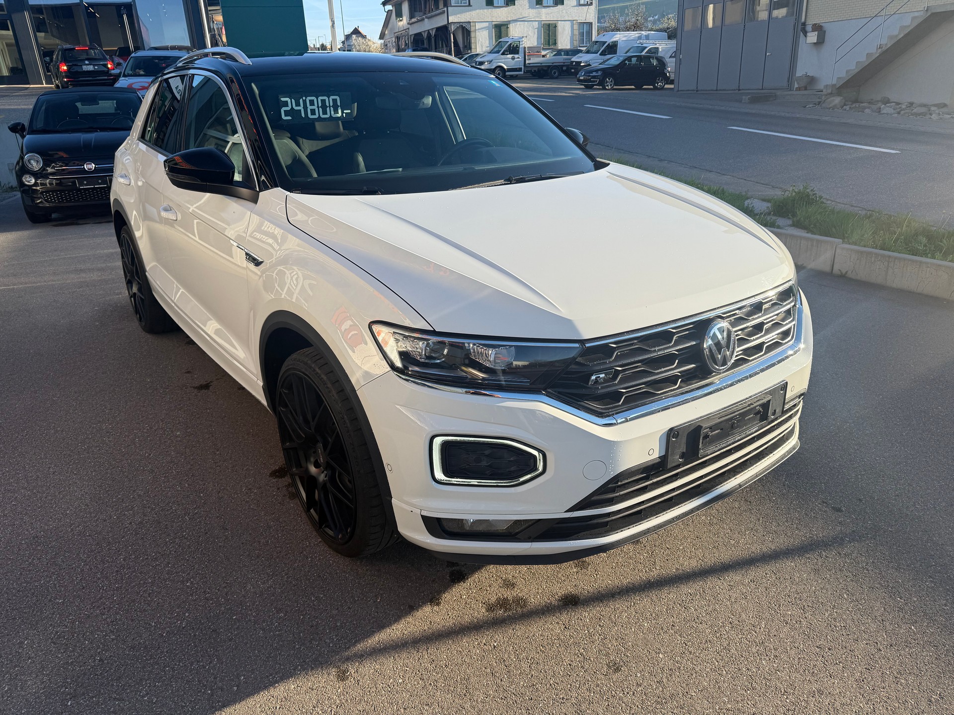 VW T-Roc 2.0 TSI United 4M DSG 4Motion-image-3
