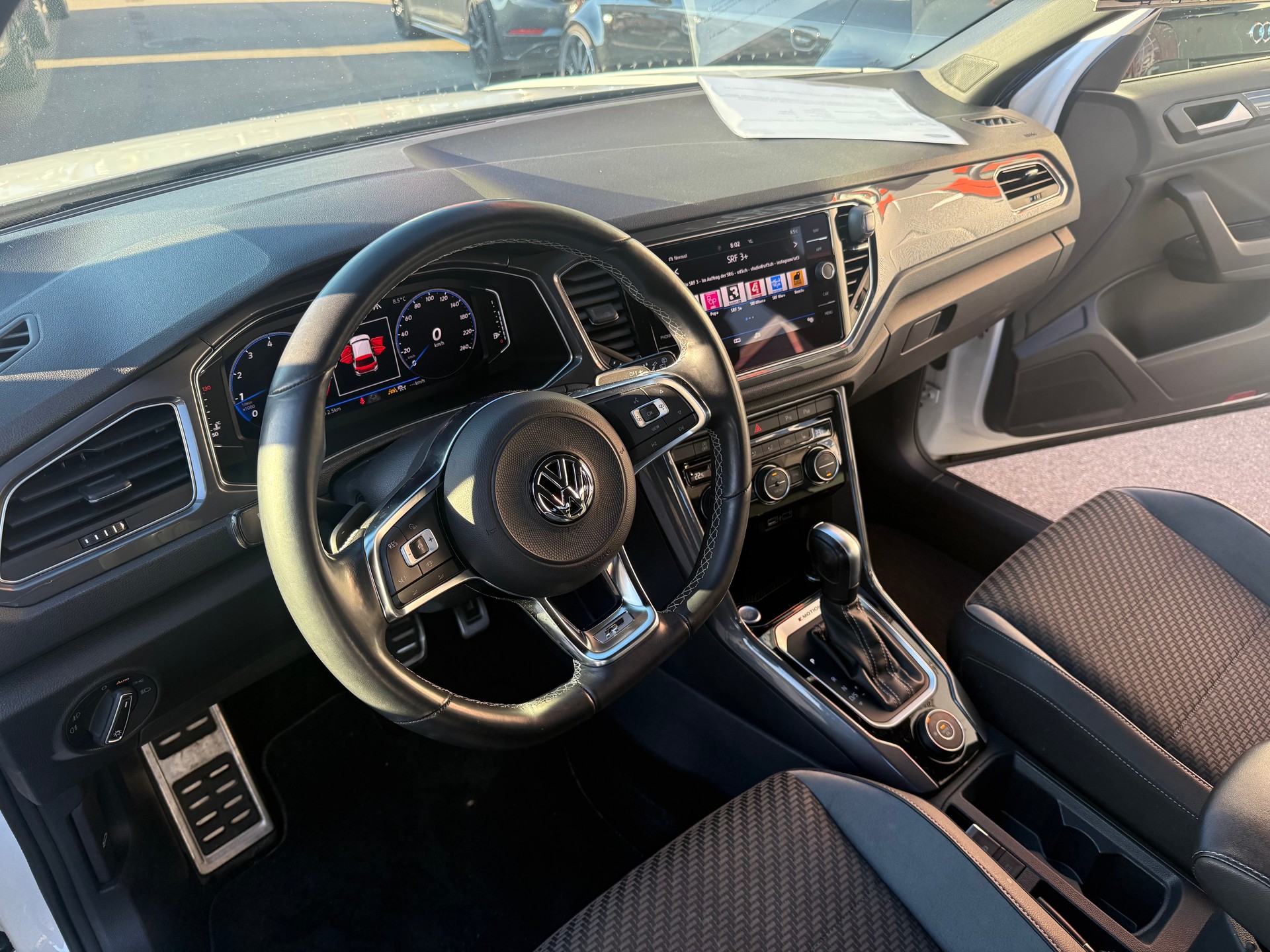 VW T-Roc 2.0 TSI United 4M DSG 4Motion-image-6