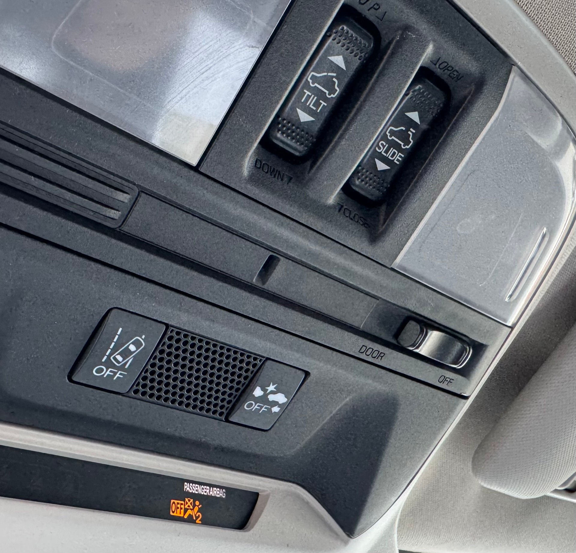 SUBARU XV 2.0 Luxury AWD Lineartronic-image-16