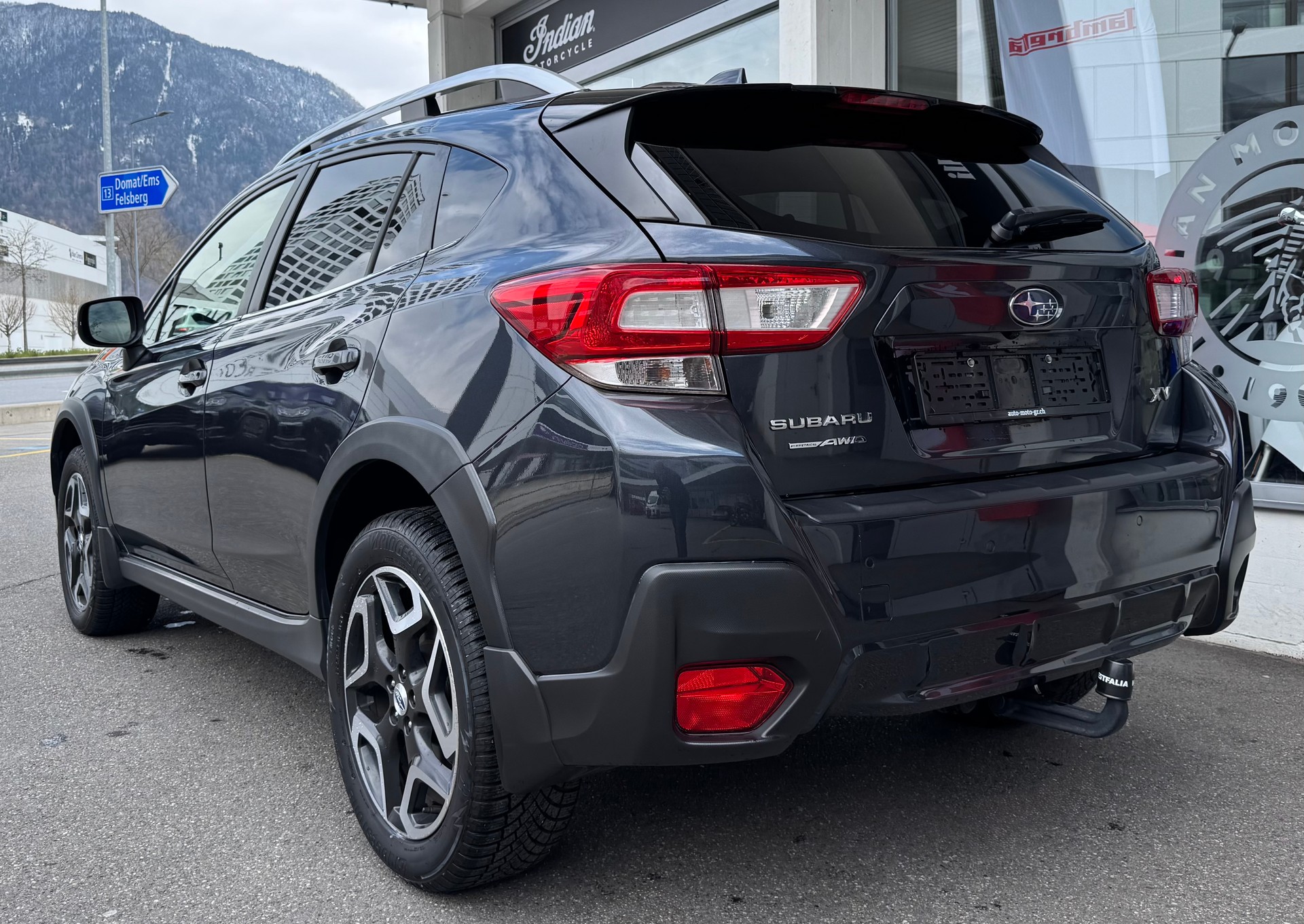 SUBARU XV 2.0 Luxury AWD Lineartronic-image-3