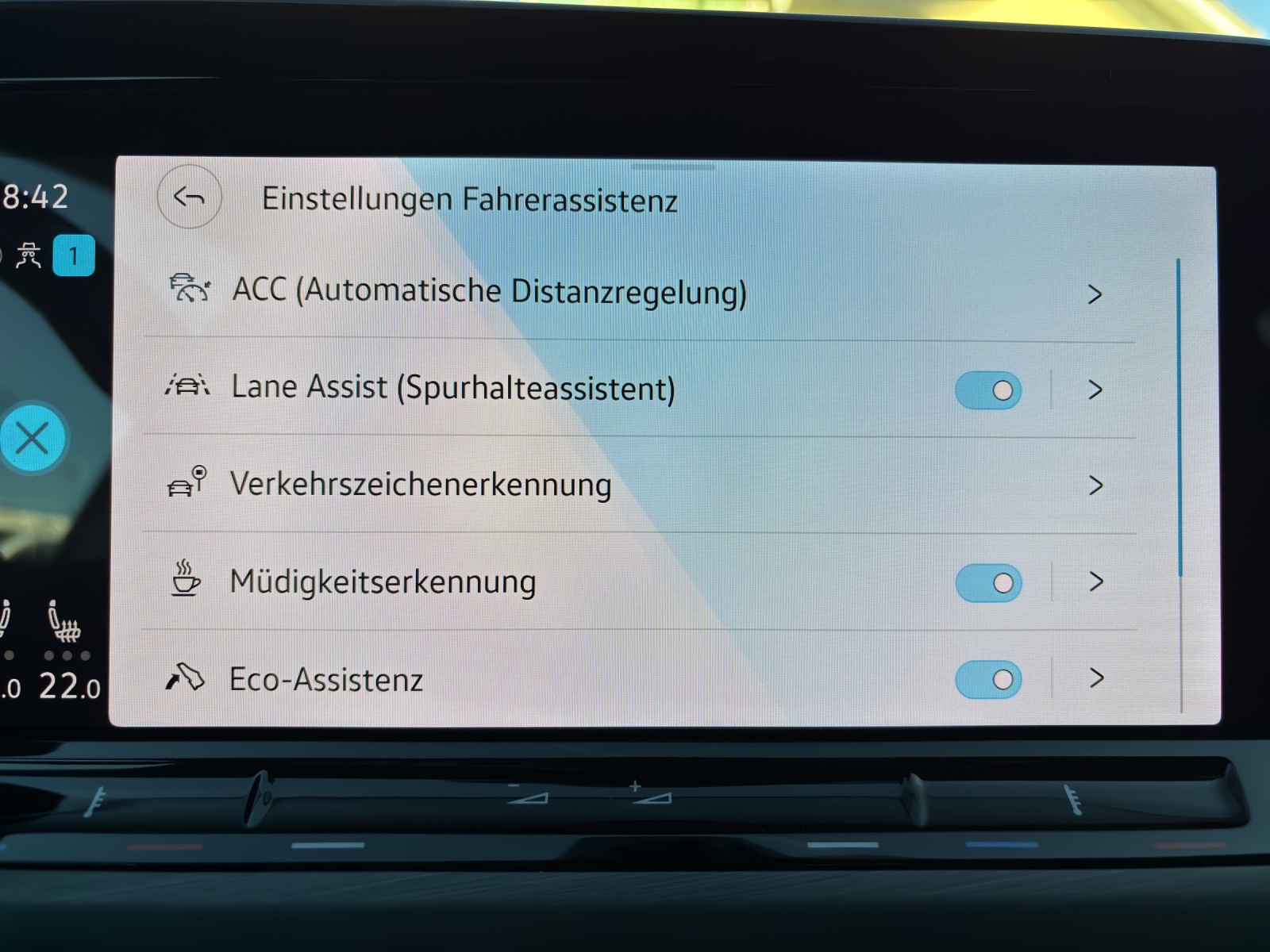 VW Golf 1.5 eTSI mHEV ACT Style DSG mit ergoActive-Sitz elektr. & Memory-image-22