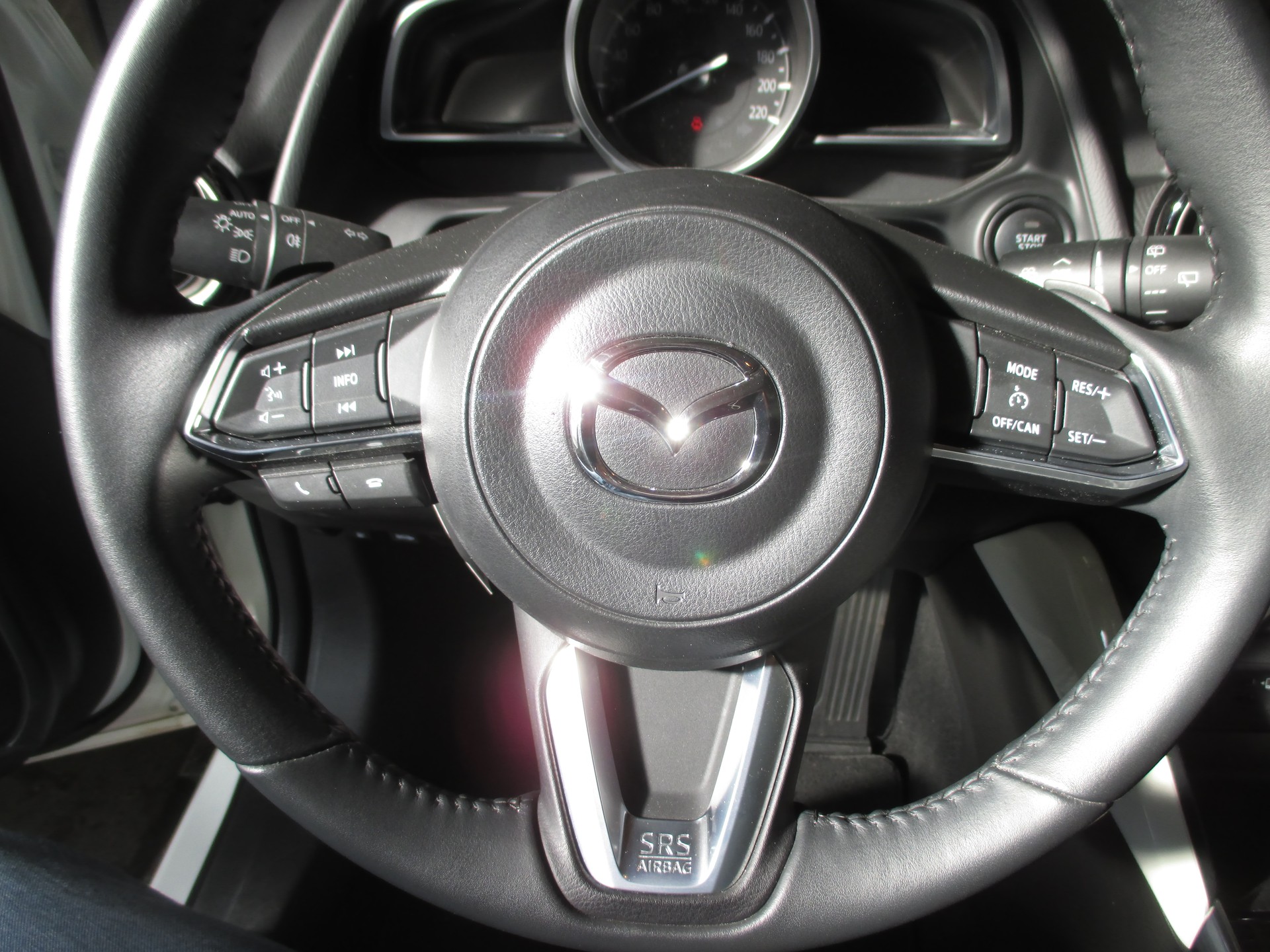 MAZDA 2 SKYACTIV-G 90 Exclusive-Line Automat-image-6