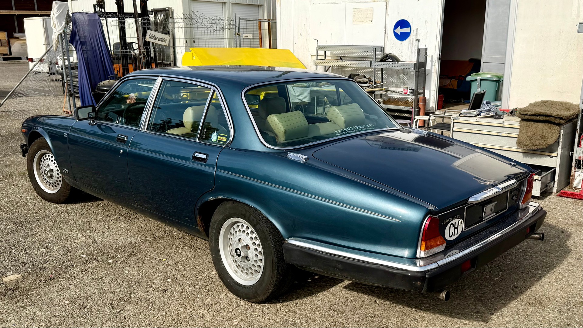 JAGUAR XJ6 4.2 Sovereign-image-1