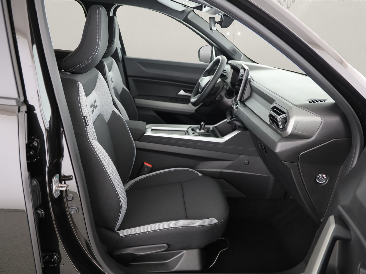 DACIA Bigster 1.8 Hybrid Journey-image-6