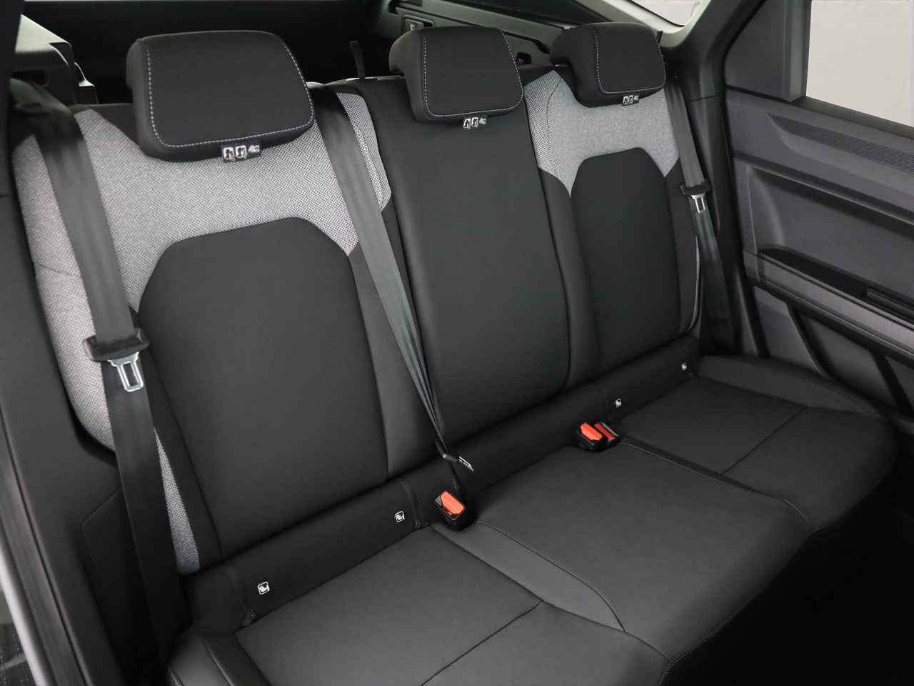 DACIA Bigster 1.8 Hybrid Journey-image-7