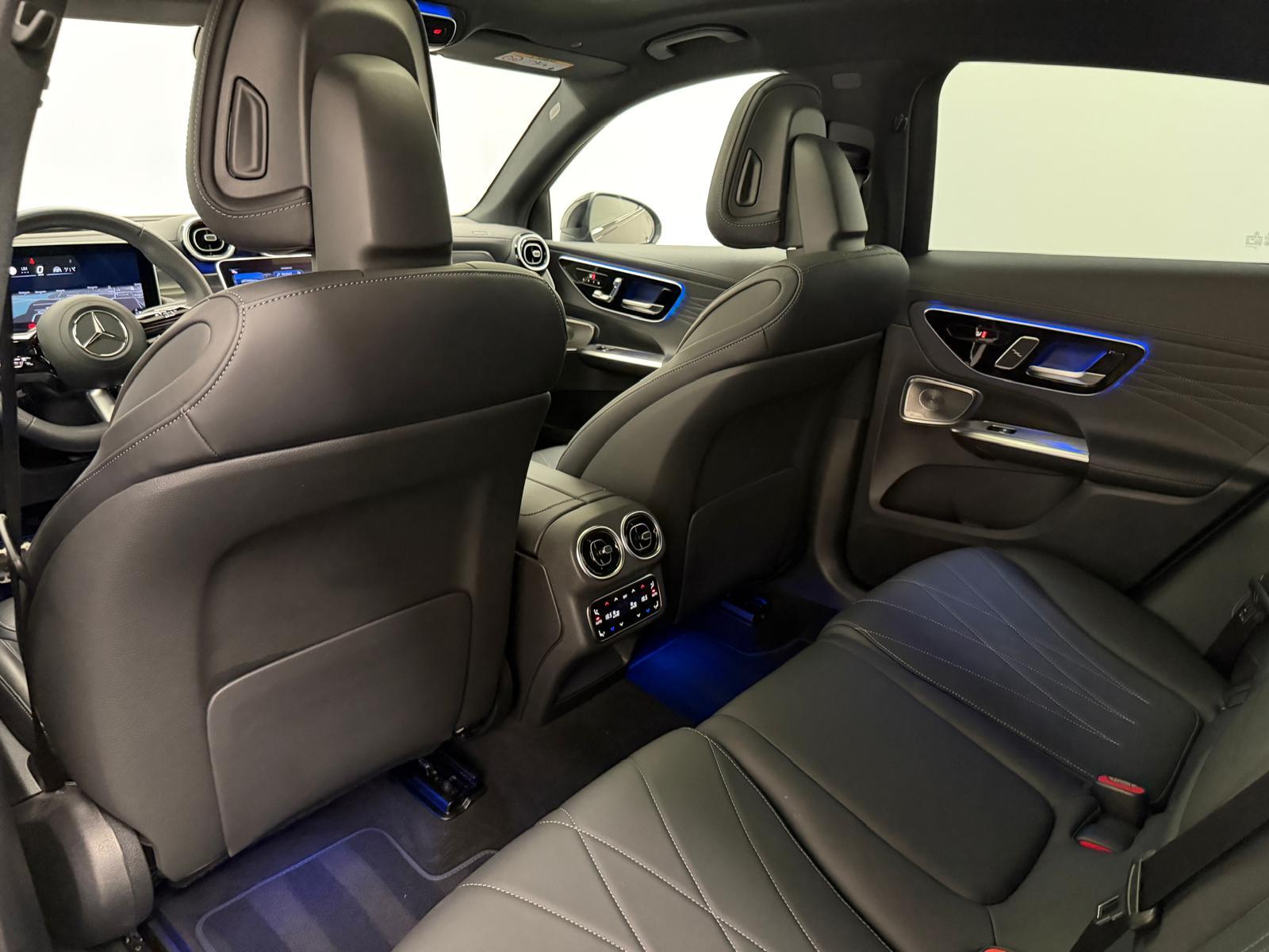 MERCEDES-BENZ GLC 400 e AMG Line 4matic Coupé-image-11