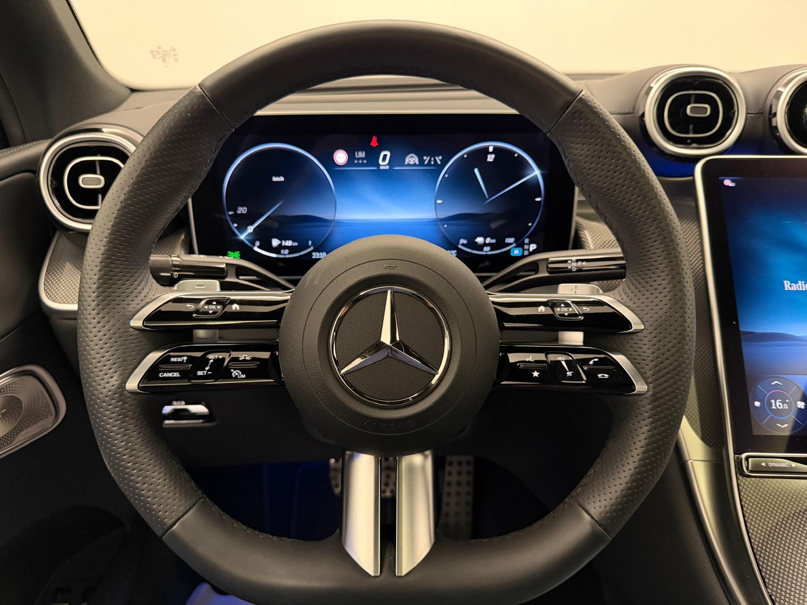 MERCEDES-BENZ GLC 400 e AMG Line 4matic Coupé-image-22