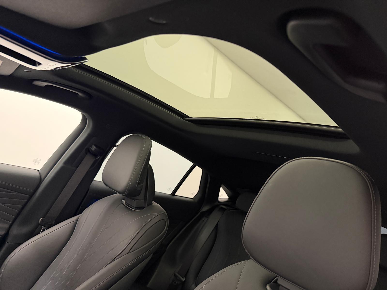 MERCEDES-BENZ GLC 400 e AMG Line 4matic Coupé-image-14