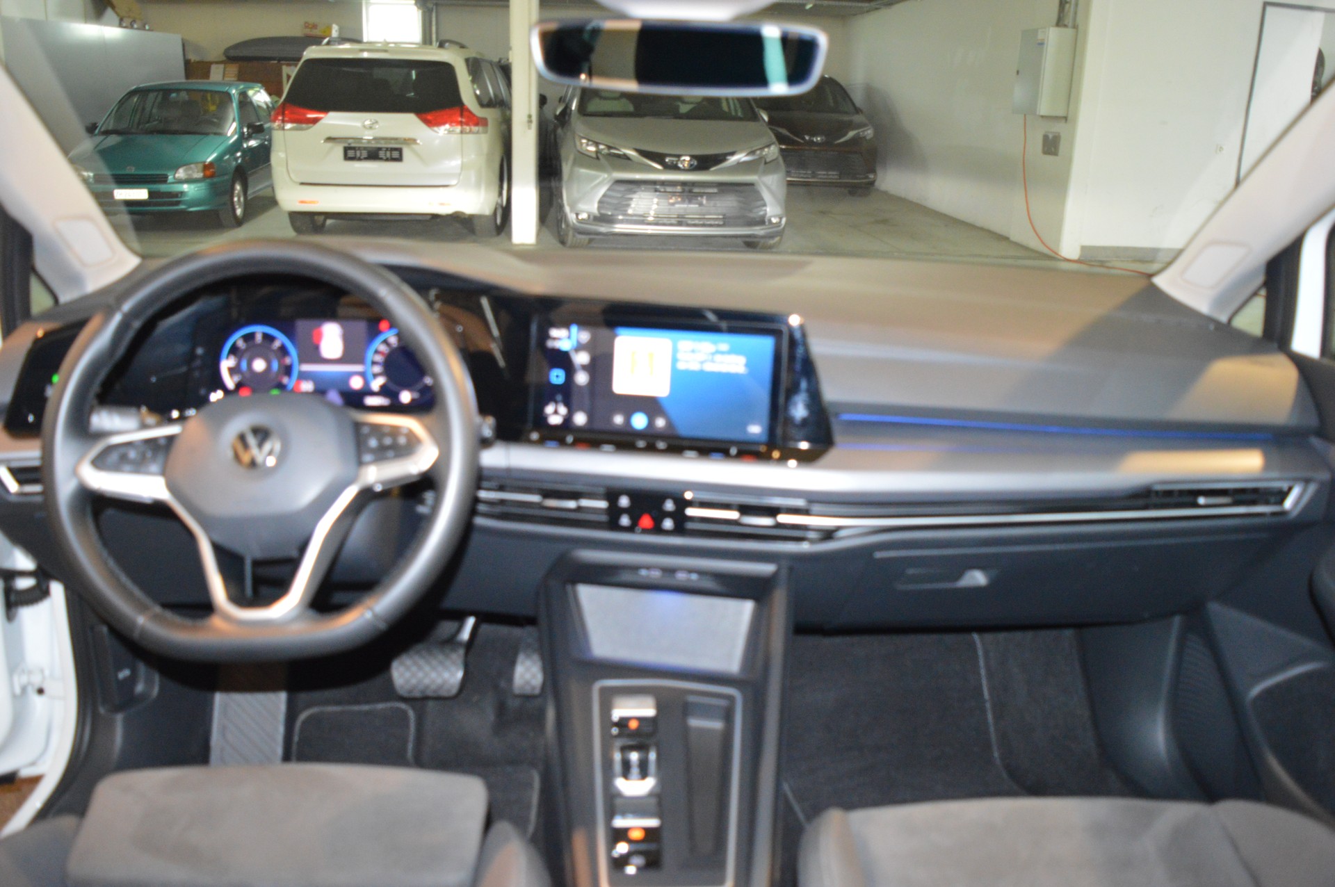 VW Golf 2.0 TDI Style DSG-image-15