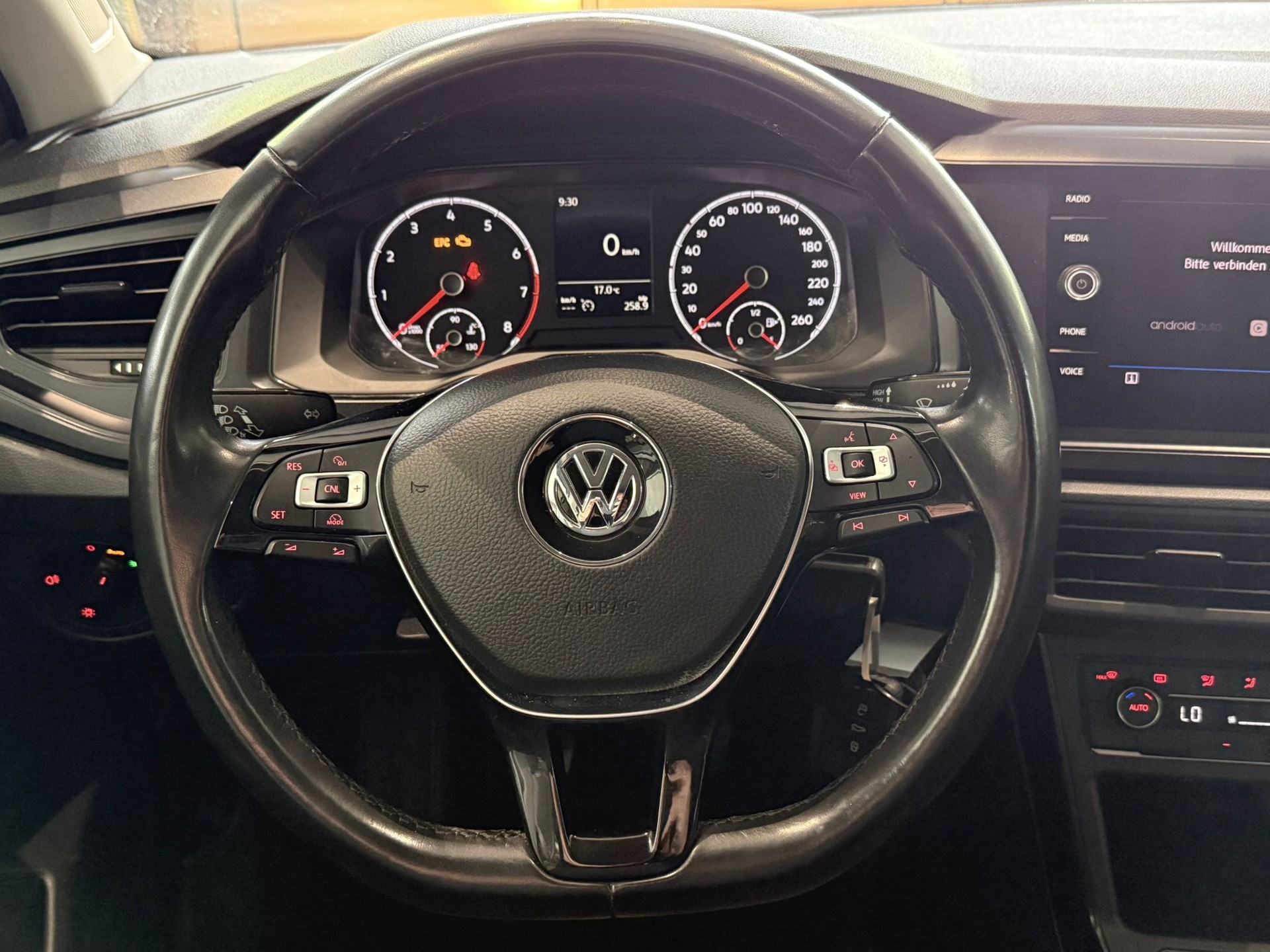 VW Polo 1.0 BMT Trendline-image-10