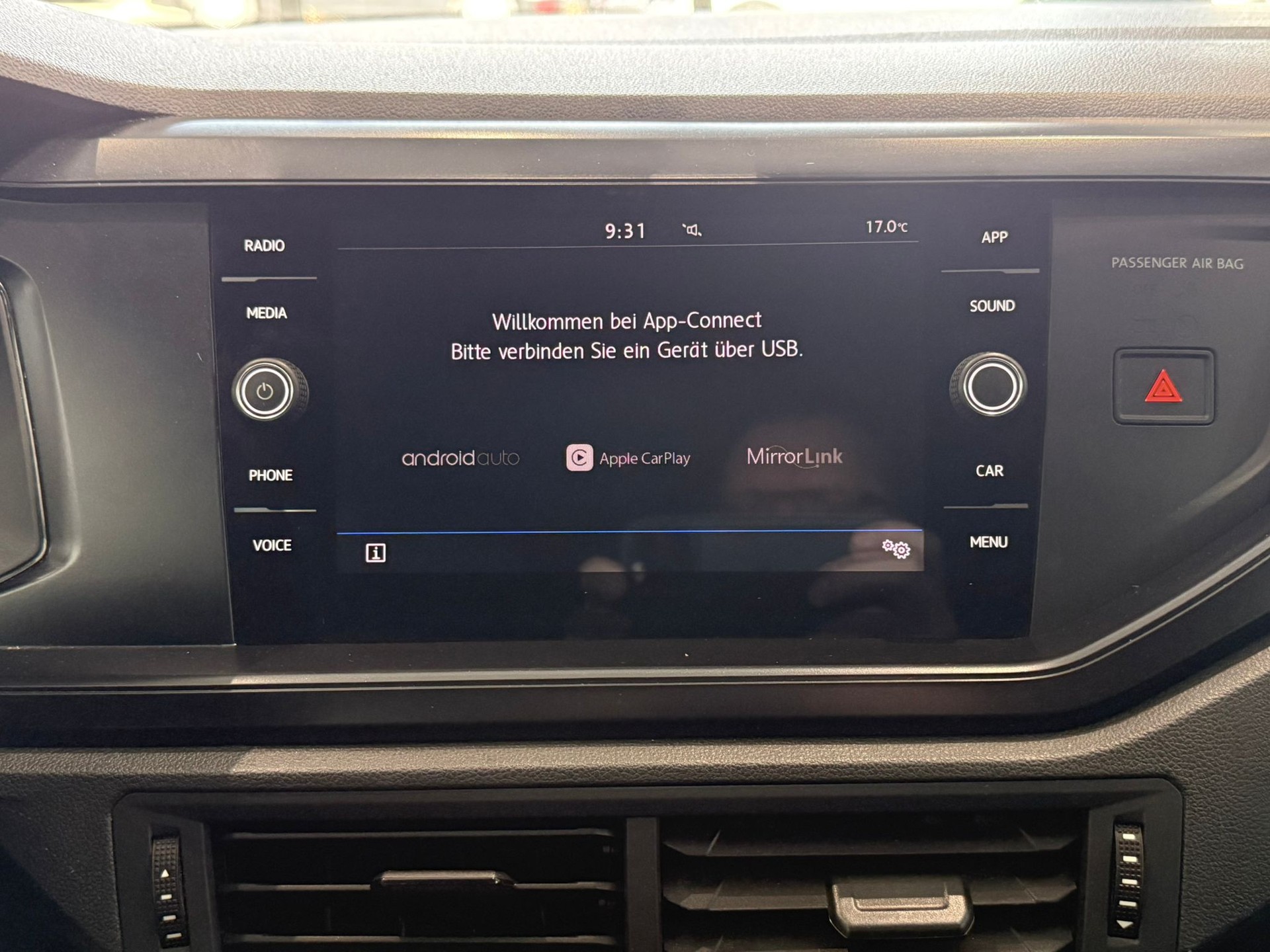 VW Polo 1.0 BMT Trendline-image-12