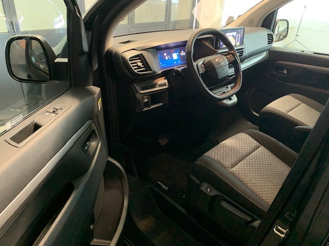 TOYOTA PROACE Verso L1 2.2 D Trend-image-12