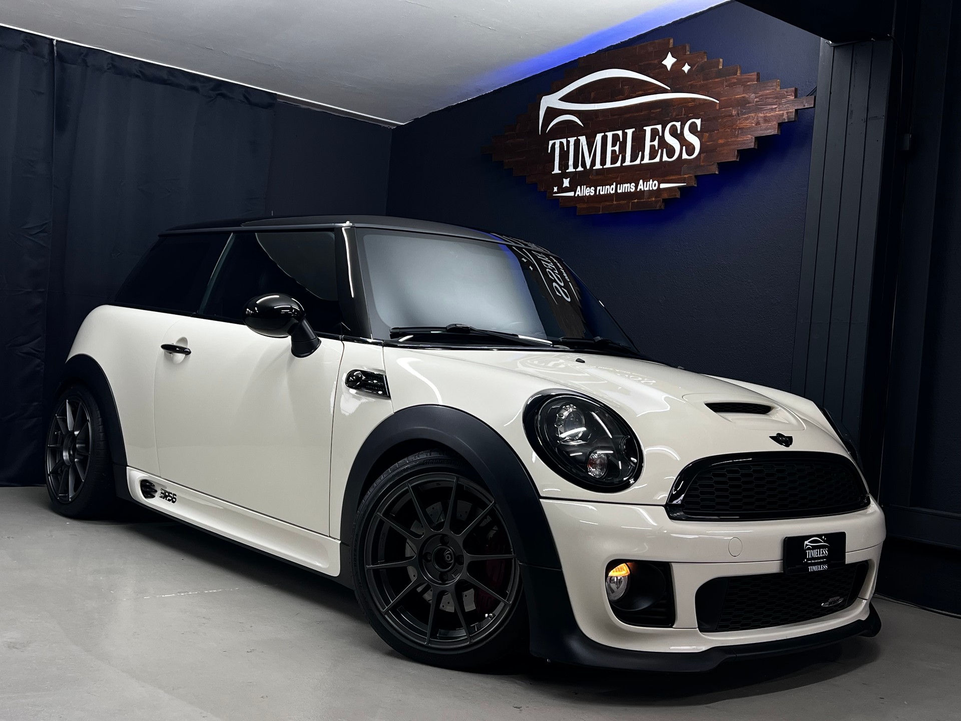 MINI Cooper John Cooper Works