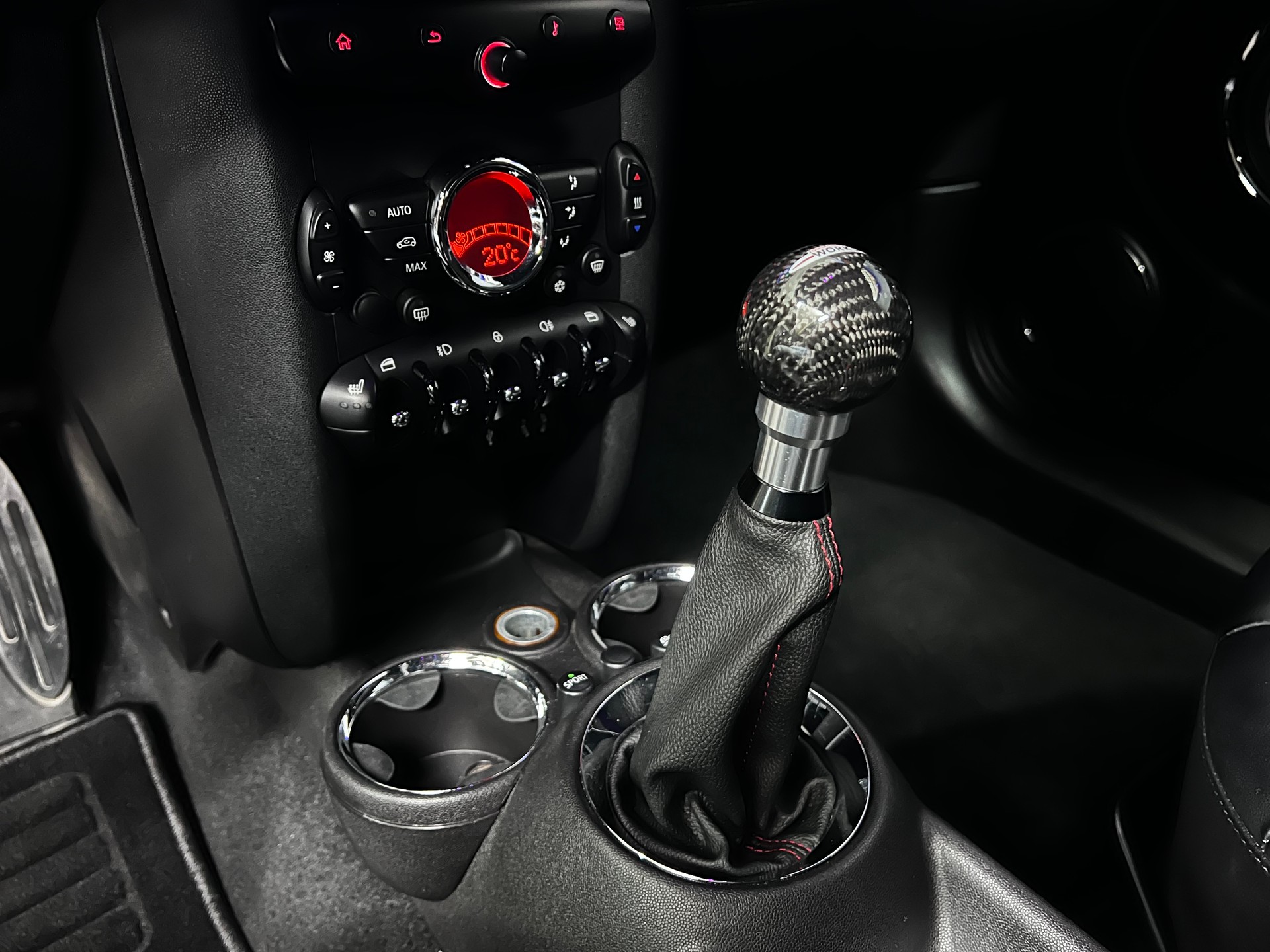 MINI Cooper John Cooper Works-image-13