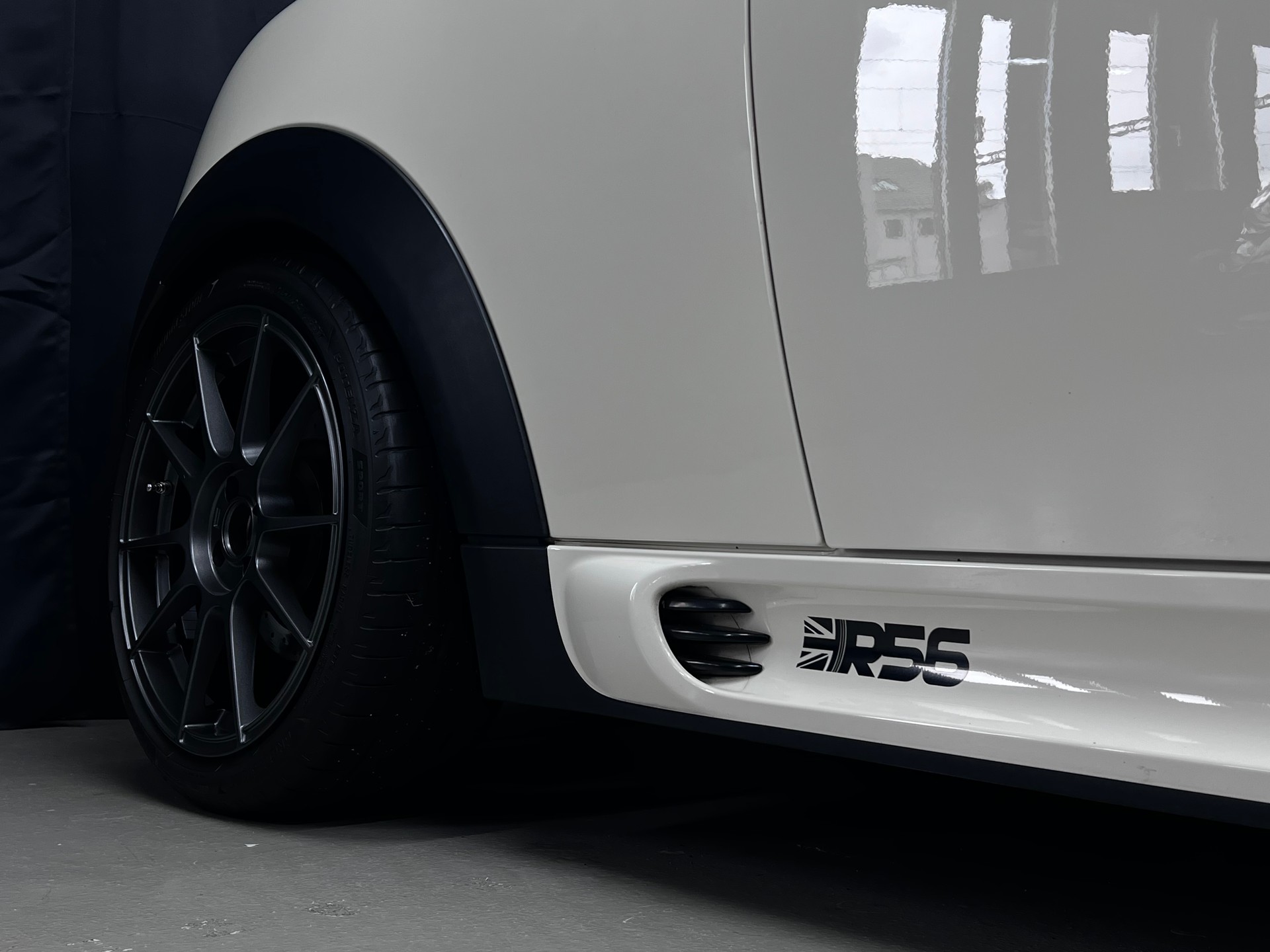 MINI Cooper John Cooper Works-image-3
