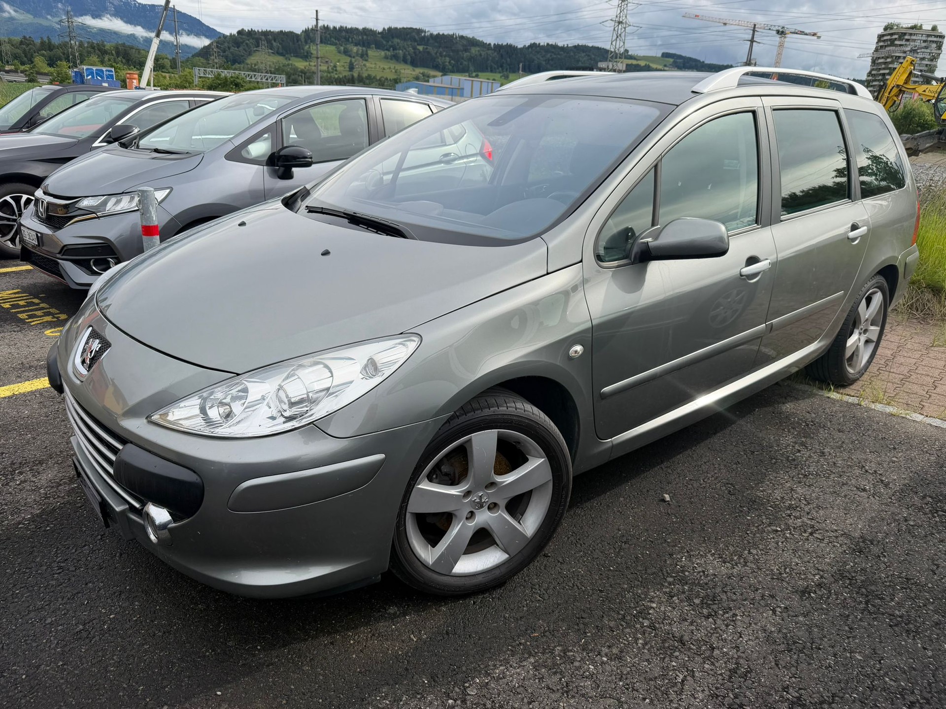 PEUGEOT 307 SW 2.0 16V Premium-image-0