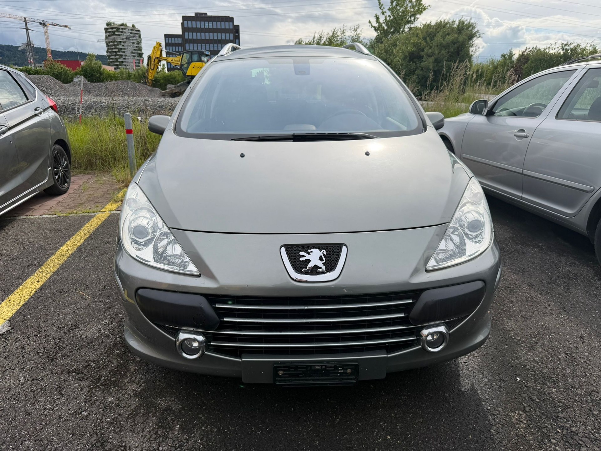 PEUGEOT 307 SW 2.0 16V Premium-image-1
