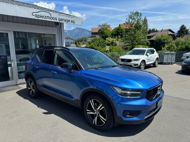 VOLVO XC40 2.0 D4 R-Design AWD-image-8